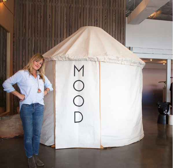 Carrie Moss | @moodbymoss Nomadic Aura Portrait Studio: Founded by Carrie Moss✨✨we are so much more than our physical bodies✨✨