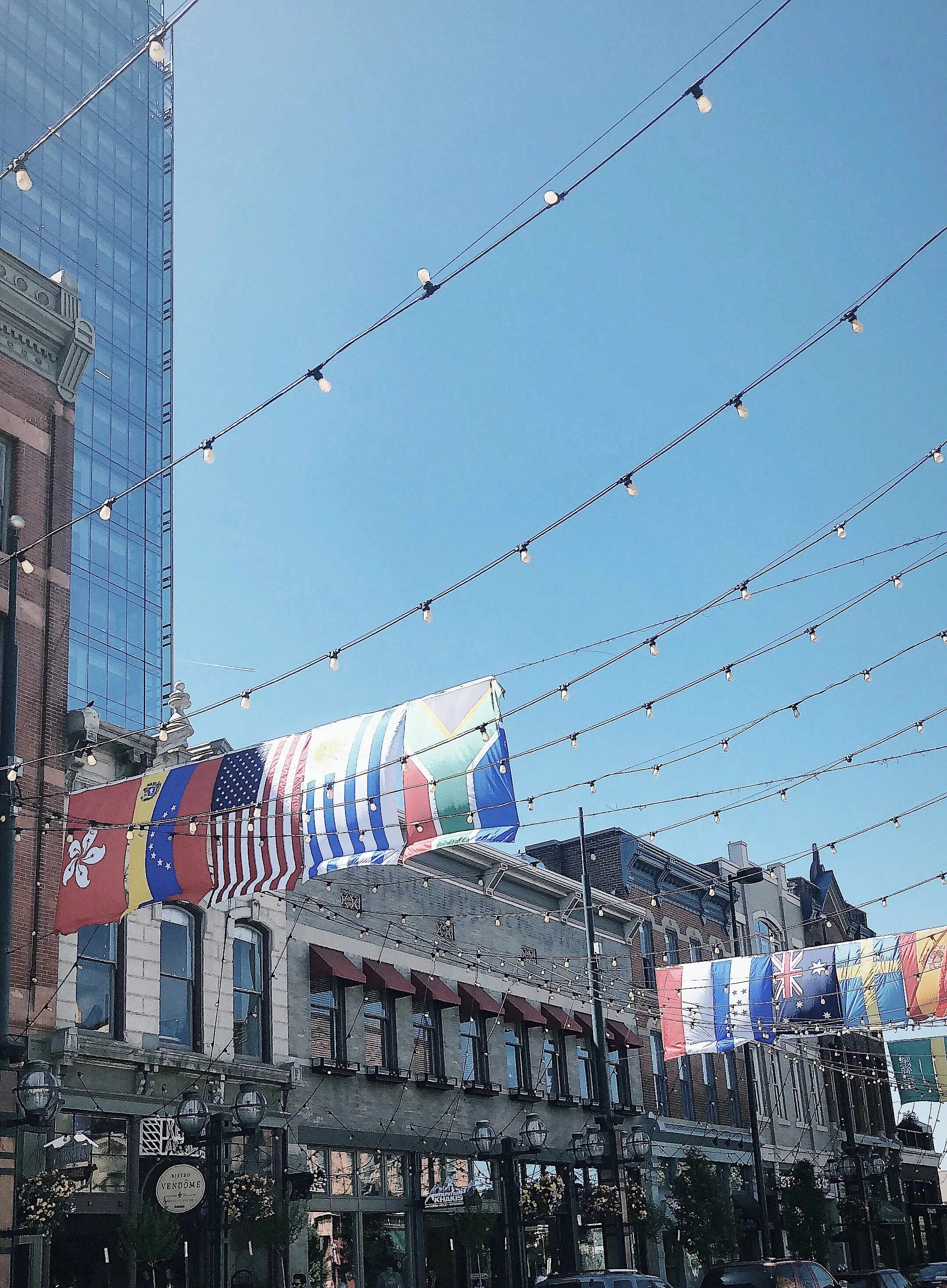 Shopping on Larimer Square