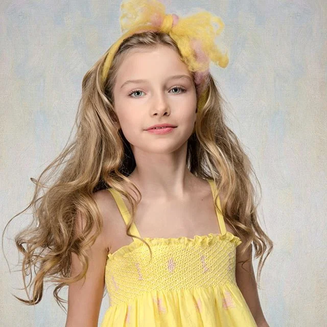 @alexandra_lenarchyk in SemSem ready for the sunny days of Spring. @semsem_official #childmodel #fashionkids #nycphotographer #kidsstyle #springfashion #semsem