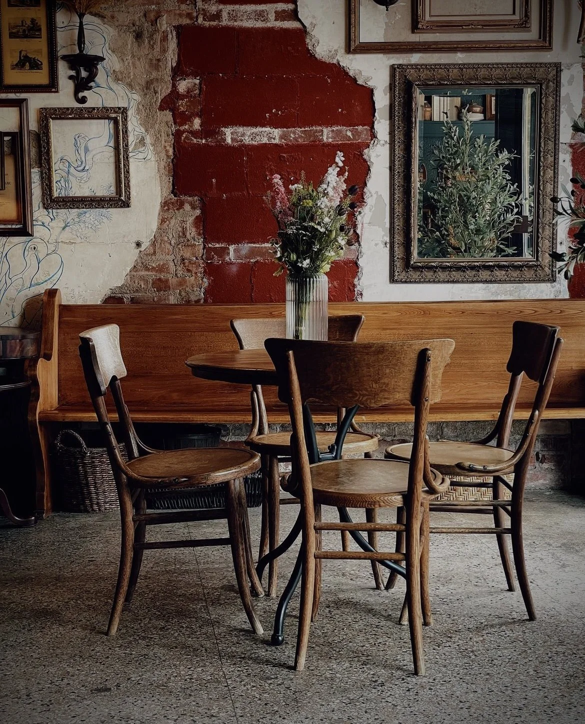 ENCHANTE, The Bakery