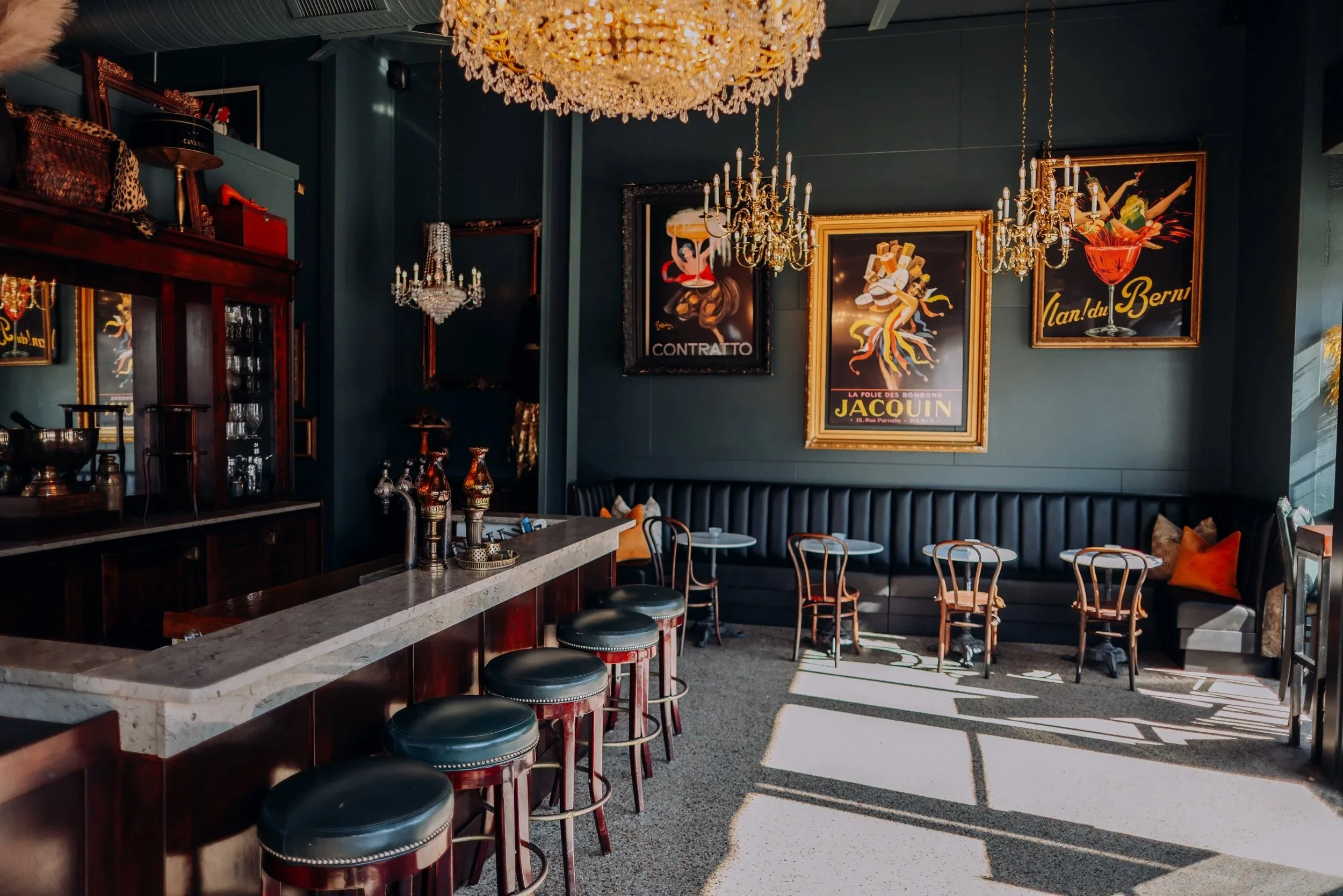 CHEVAL, COCKTAIL LOUNGE