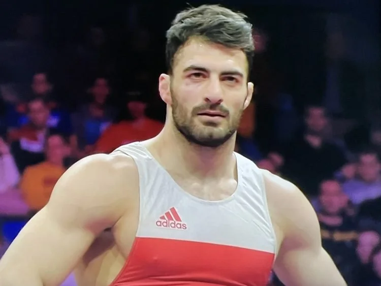 ارسلان: به حرف‌هایی که می‌گویند اهمیت نمی‌دهم؛ داور و ترایکوویچ منتظر کشتی من هستند