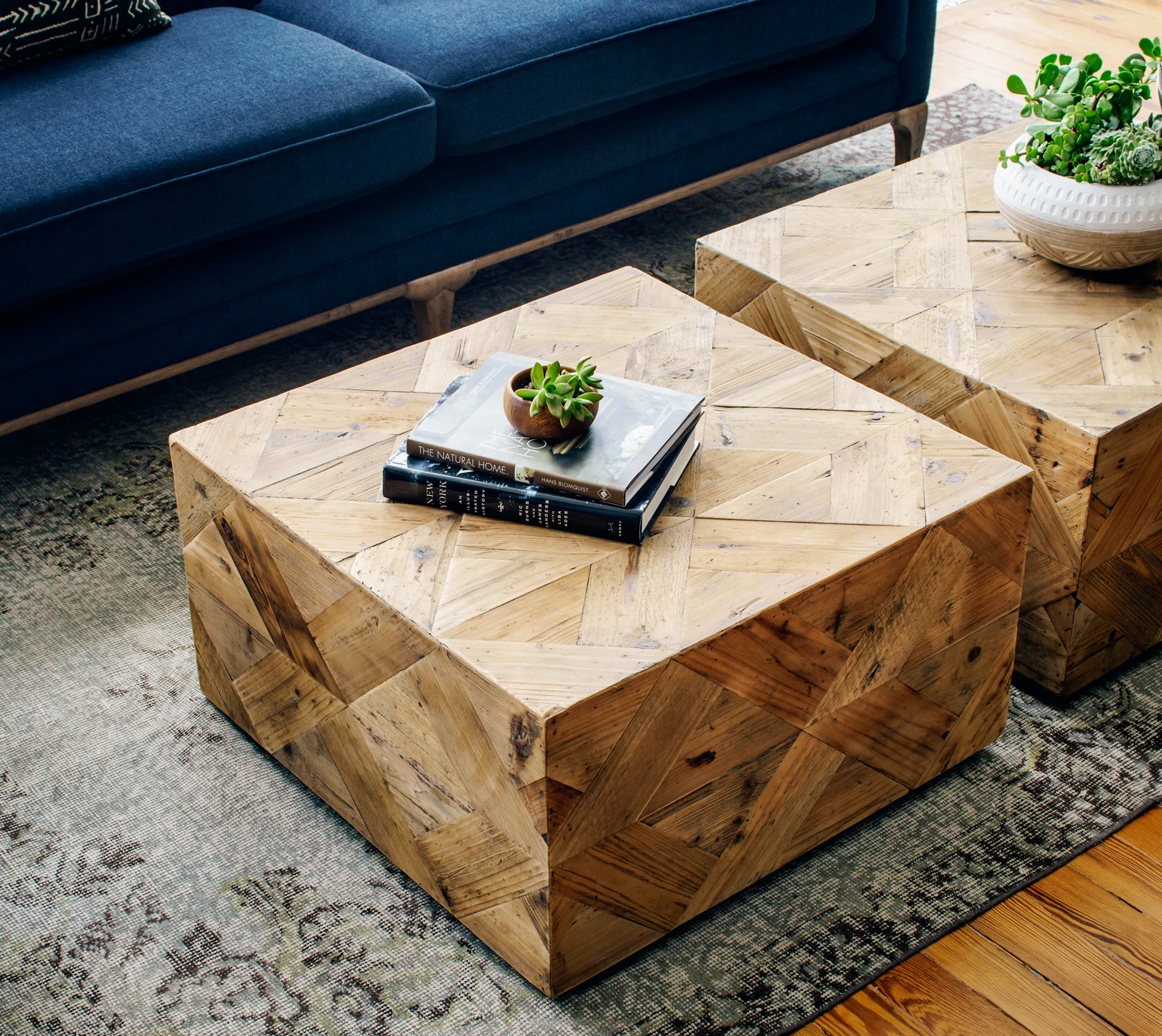 Modern_Coffee_Table.jpg