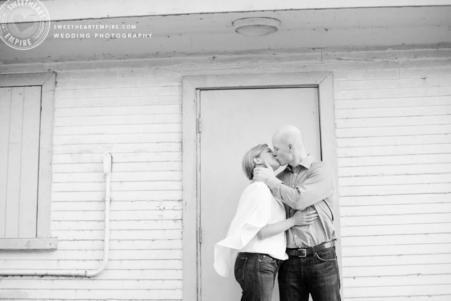 Cherry-Beach-Engagement-Photos_08.jpg