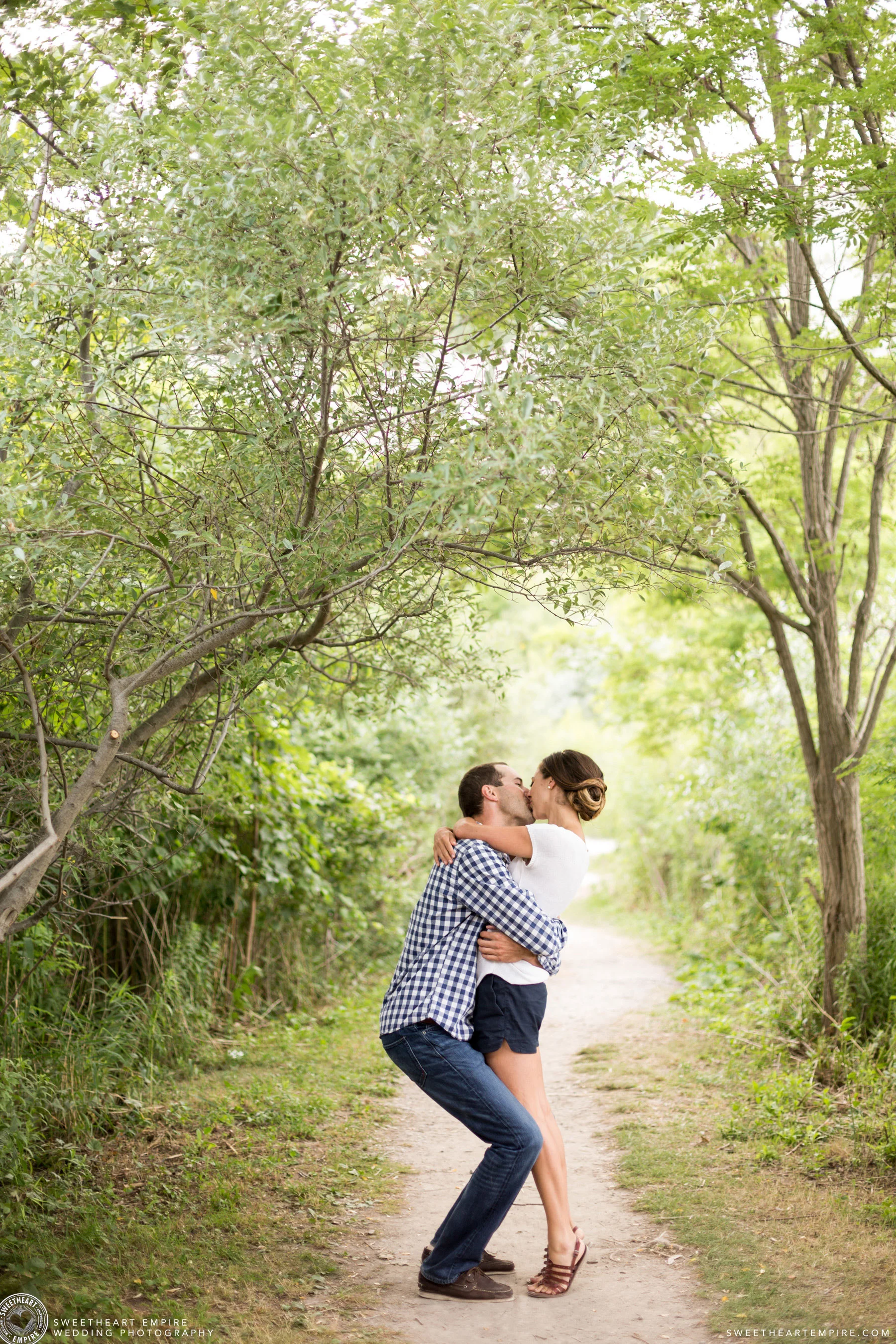 Scarborouch Bluffs Engagement_05