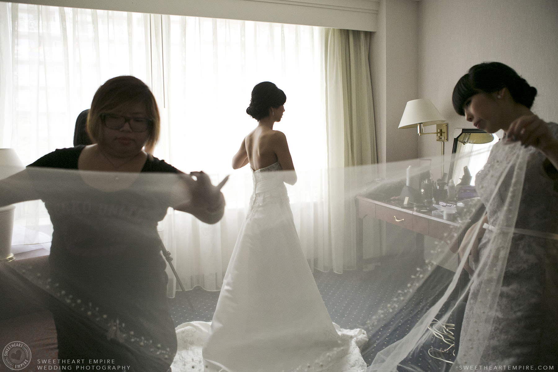 Bride getting ready, Hart House University of Toronto Wedding