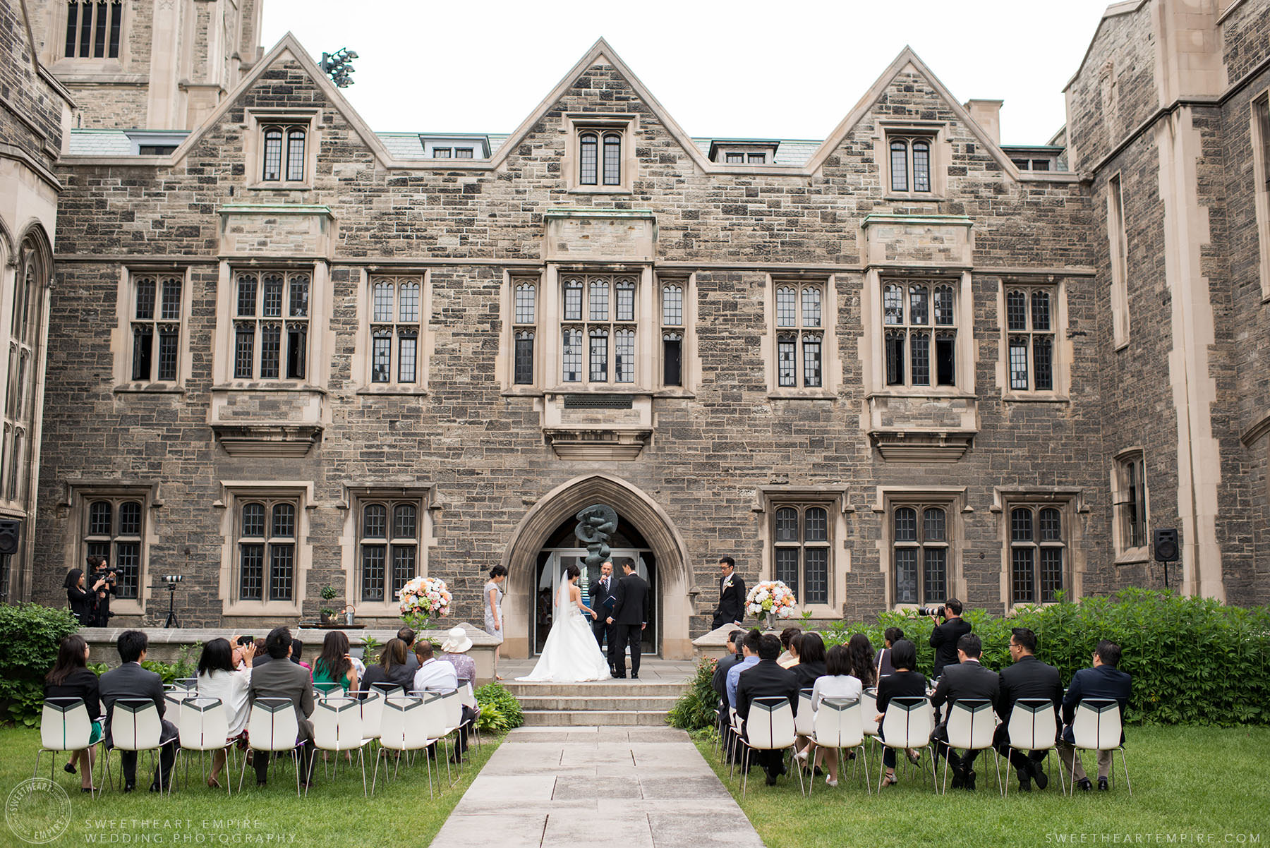 Marriage ceremony, Hart House University of Toronto Wedding