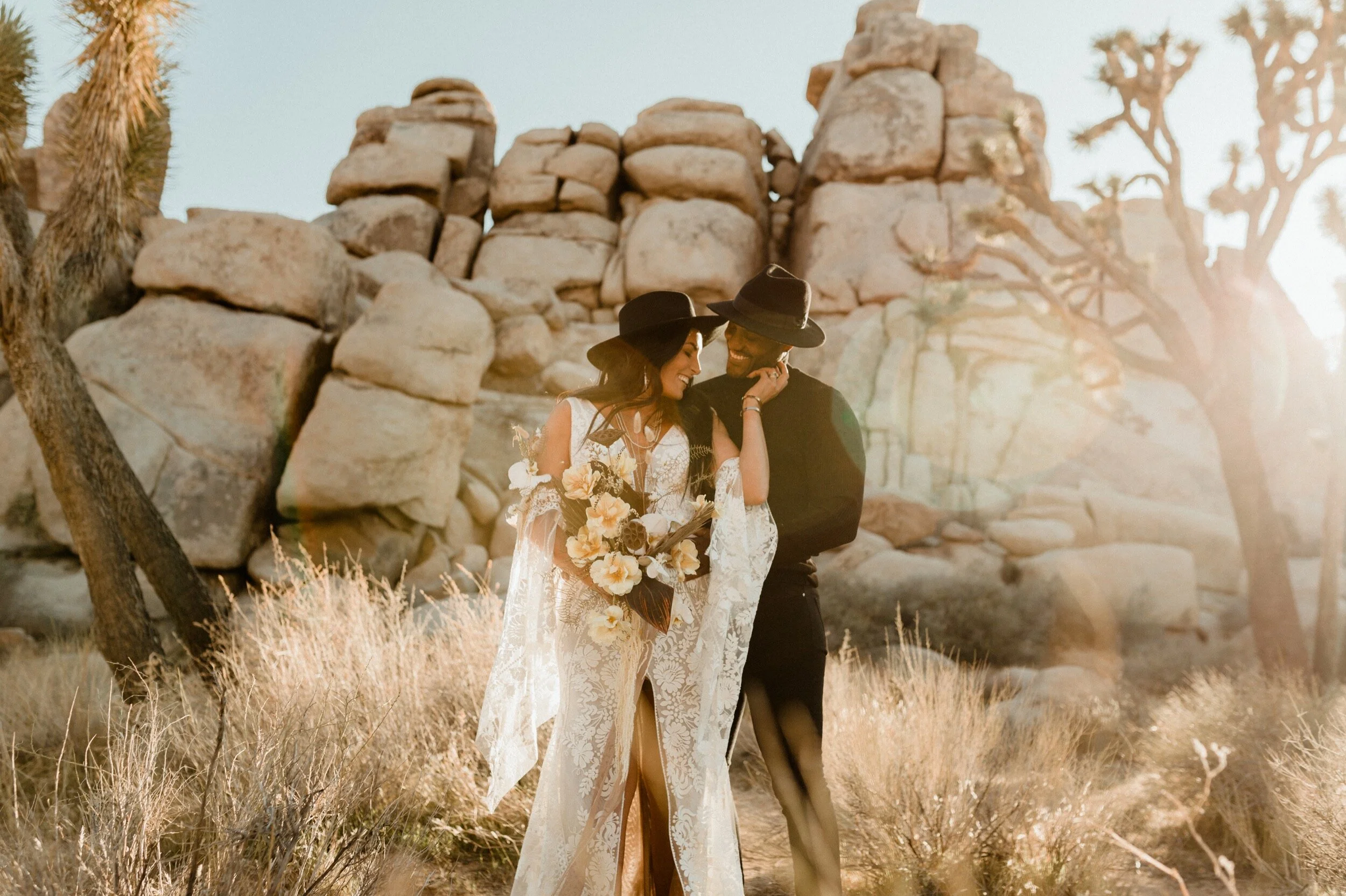 02_joshua-tree-elopement8.jpg