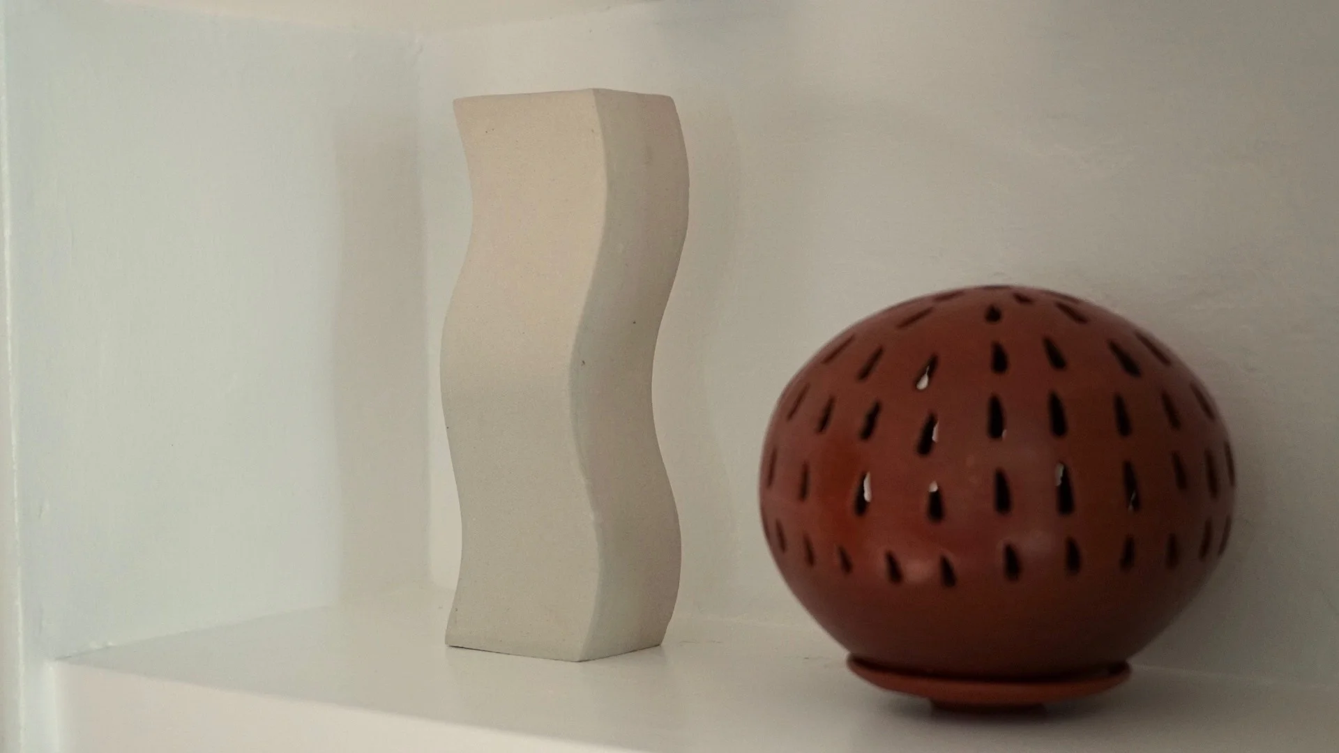 Rachel Saunders Ceramics x Lacy Phillips_01.jpg