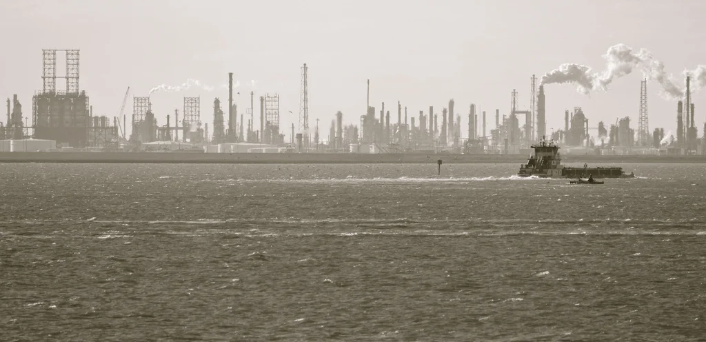 Refineries.jpg