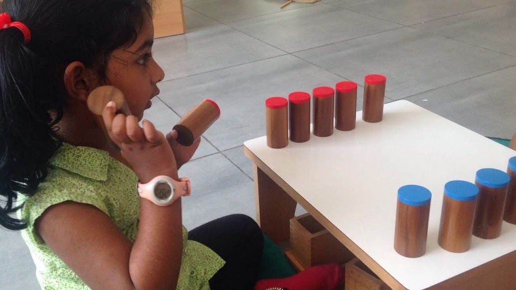 Learning to distinguish sounds with the sound cylinders