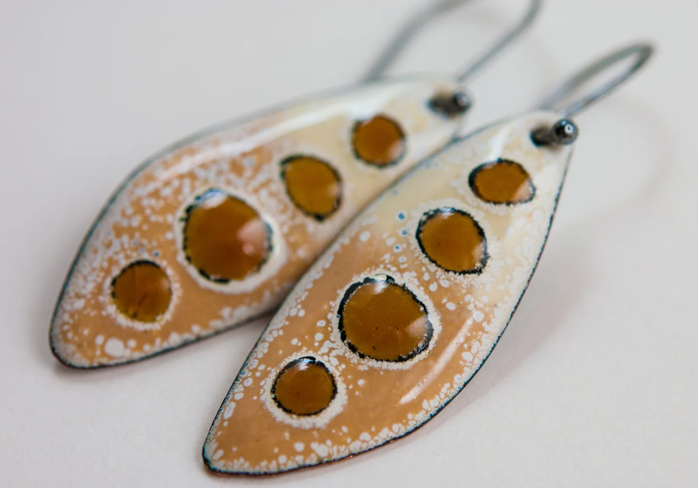 Sgraffito Enamel, Sgraffito, Enamel Jewelry, Enamel Earrings, My Brown Wren, Tammi Sloan
