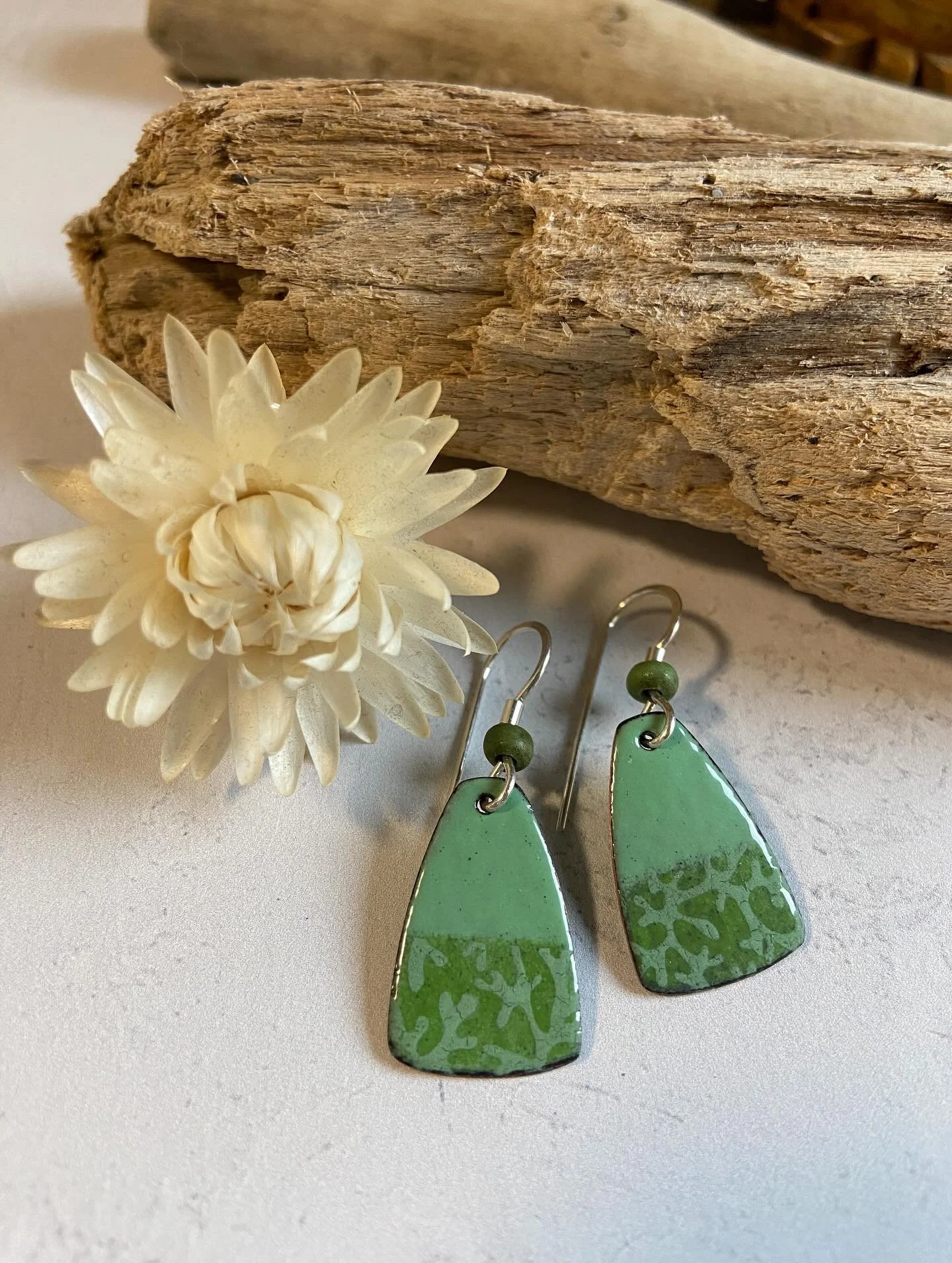 New earrings are on their way to @biartscrafts this week&hellip;

I&rsquo;ve been working on a new silkscreening technique to liven things up a bit. If you&rsquo;re interested in any of these and you aren&rsquo;t local to Bainbridge Island, just dm m