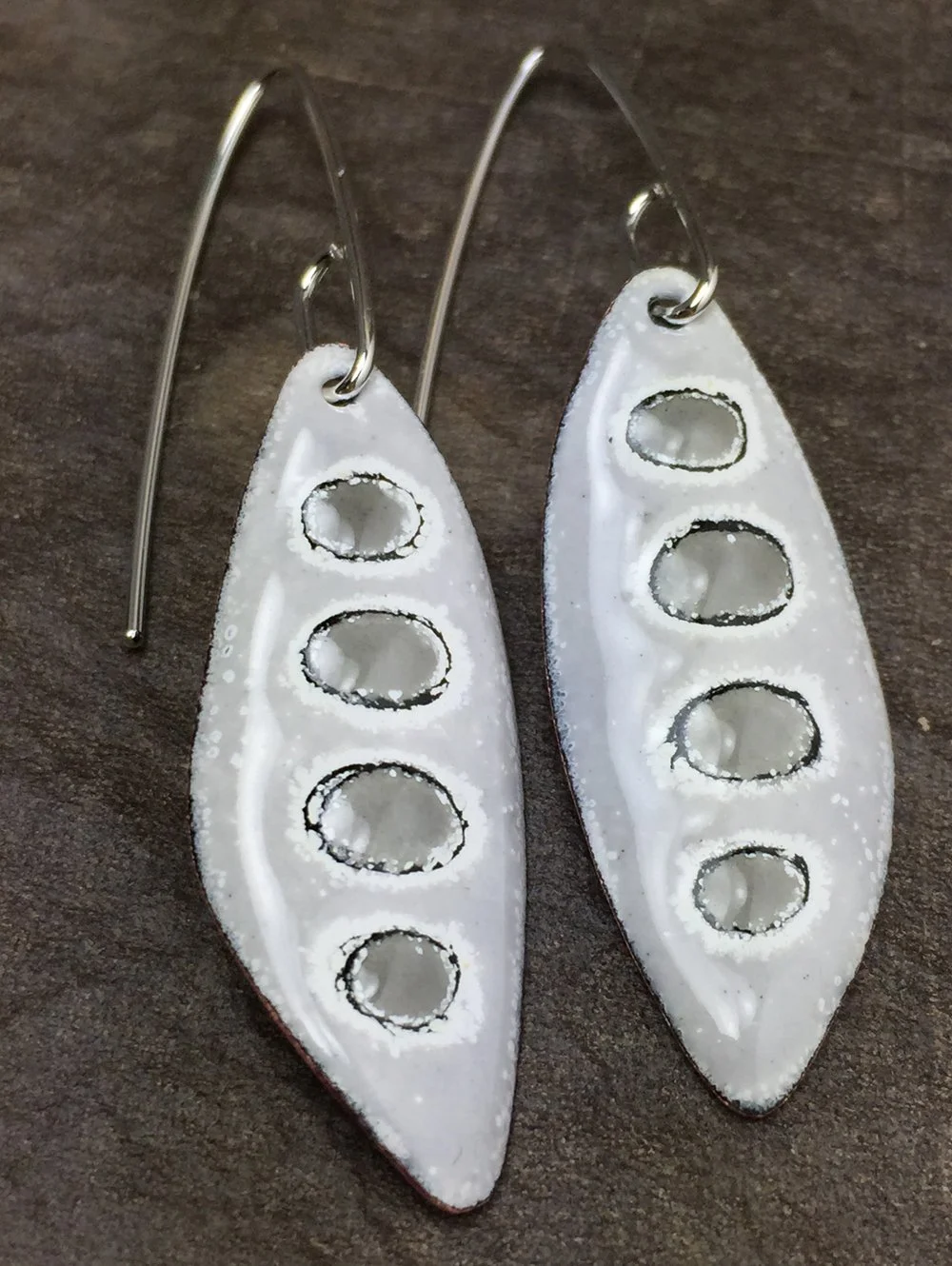 mod dot leaf earrings in two tone gray2.jpg