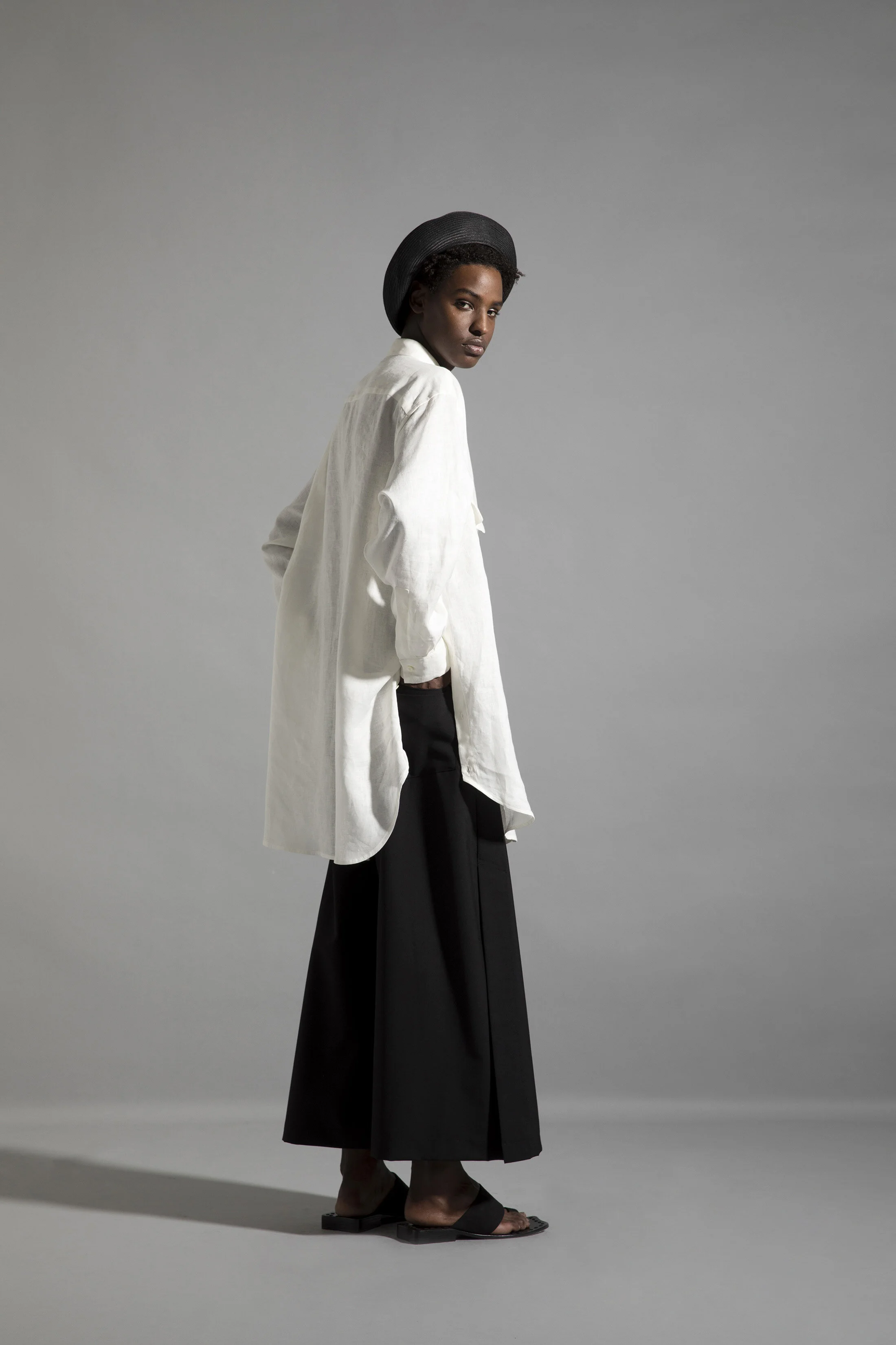 small.002_20ss HOMME_Robes&Confections.jpg