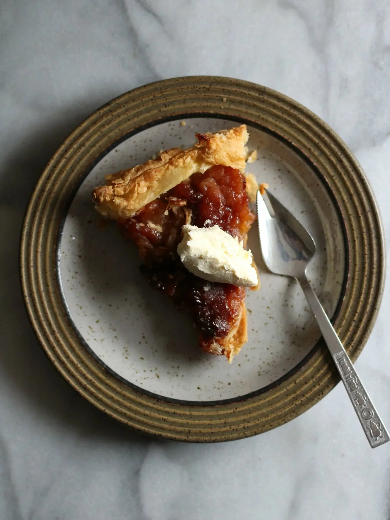 Picture this, it's a slightly chiller summer afternoon, there are apples falling from the trees. You decide to indulge in making a Tarte Tatin with BoTree Royal Cinnamon, getting everyone round the table to enjoy a nice slice with some cream.

Our Ro