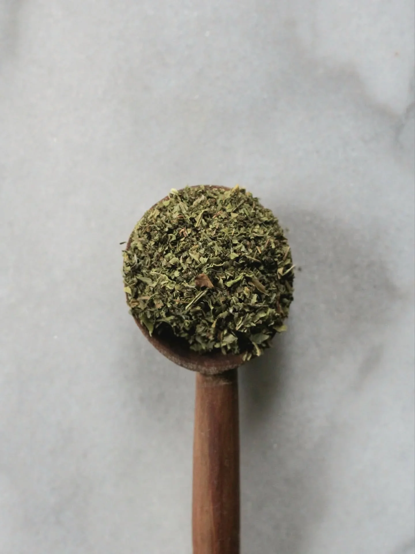 Our fragrant BoTree Euphrates Mint is 100% dried mint leaves, with an utterly deep freshness that will blow you away!

Aromas of lavender, peppermint, and fresh-cut grass.

This mint has exceptional brightness, sweetness, and intensity, and it's avai