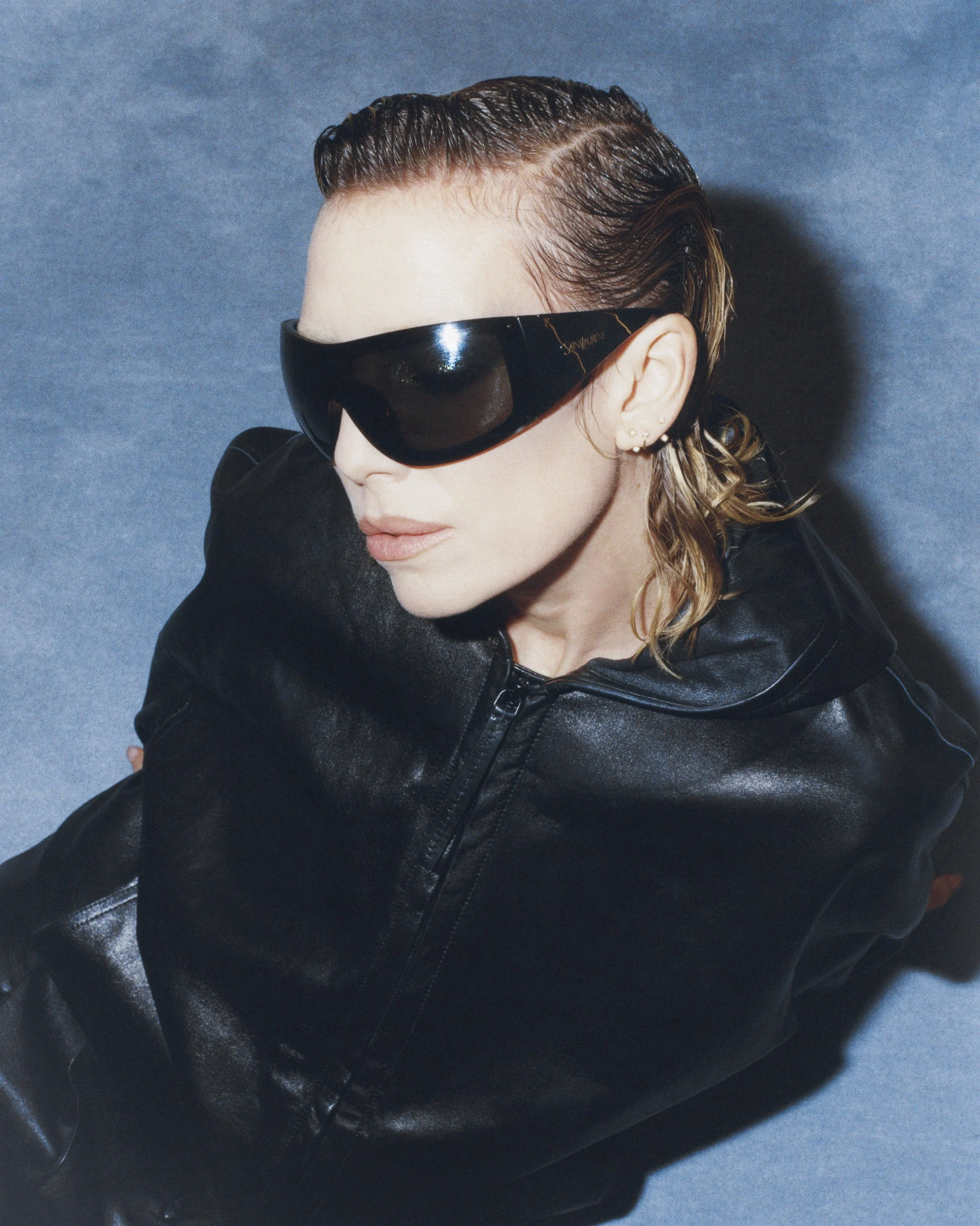 LYKKELI_CALMCINTYRE_1.jpg