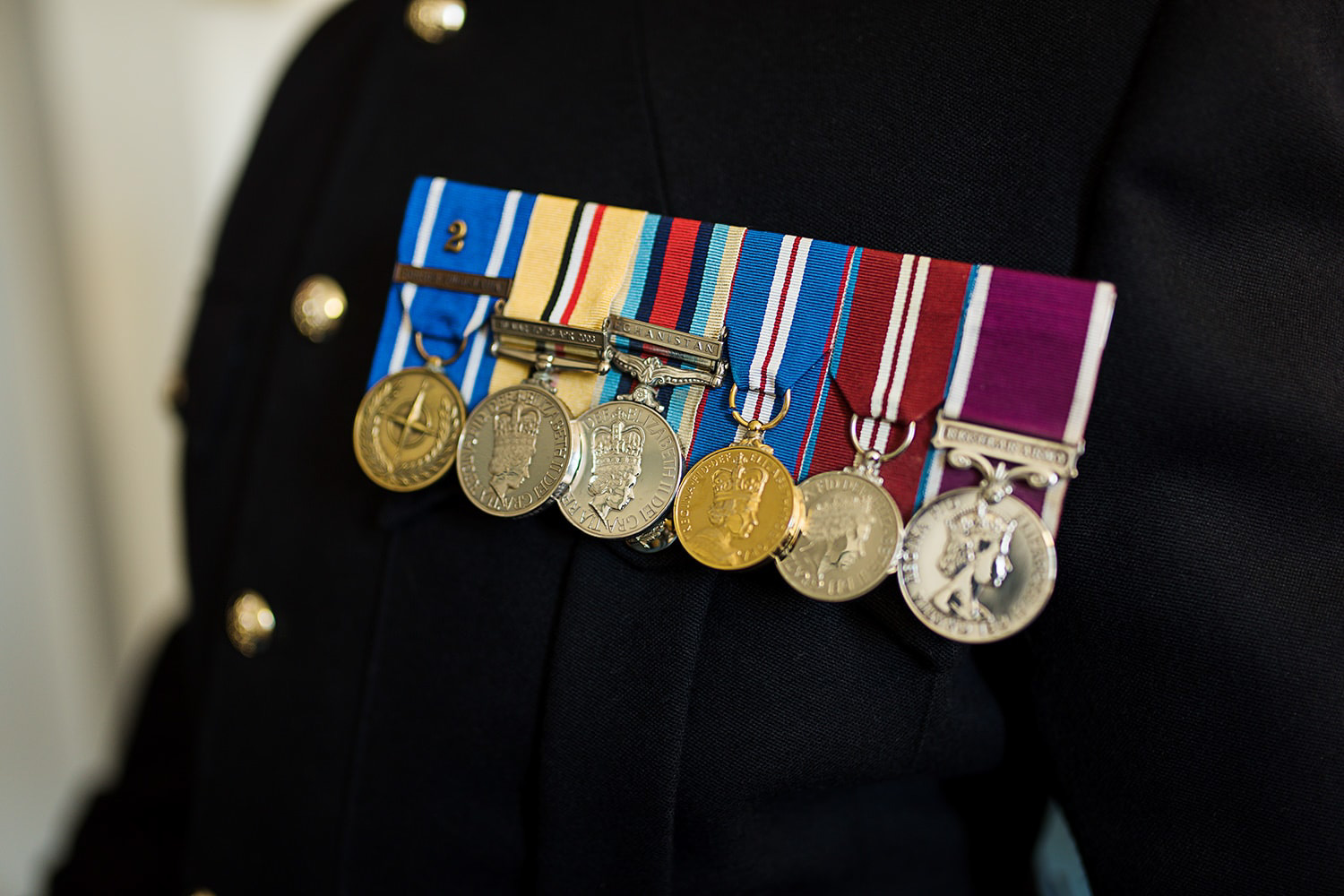 military-uniform-wedding-medals.jpg
