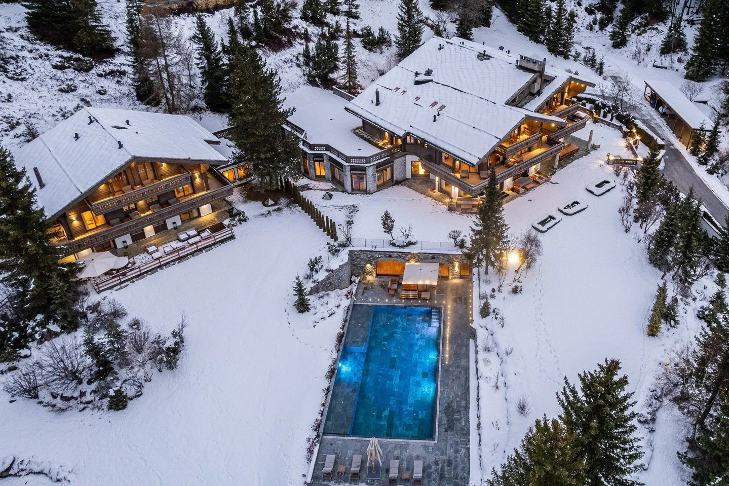 Looking for the ultimate Christmas luxury chalet? @ultimacollection has availability for a festive stay in the mountains at its breath-taking Crans-Montana chalet in the Swiss Alps, with space for up to 38 guests, or the stunning Megeve twin chalets 