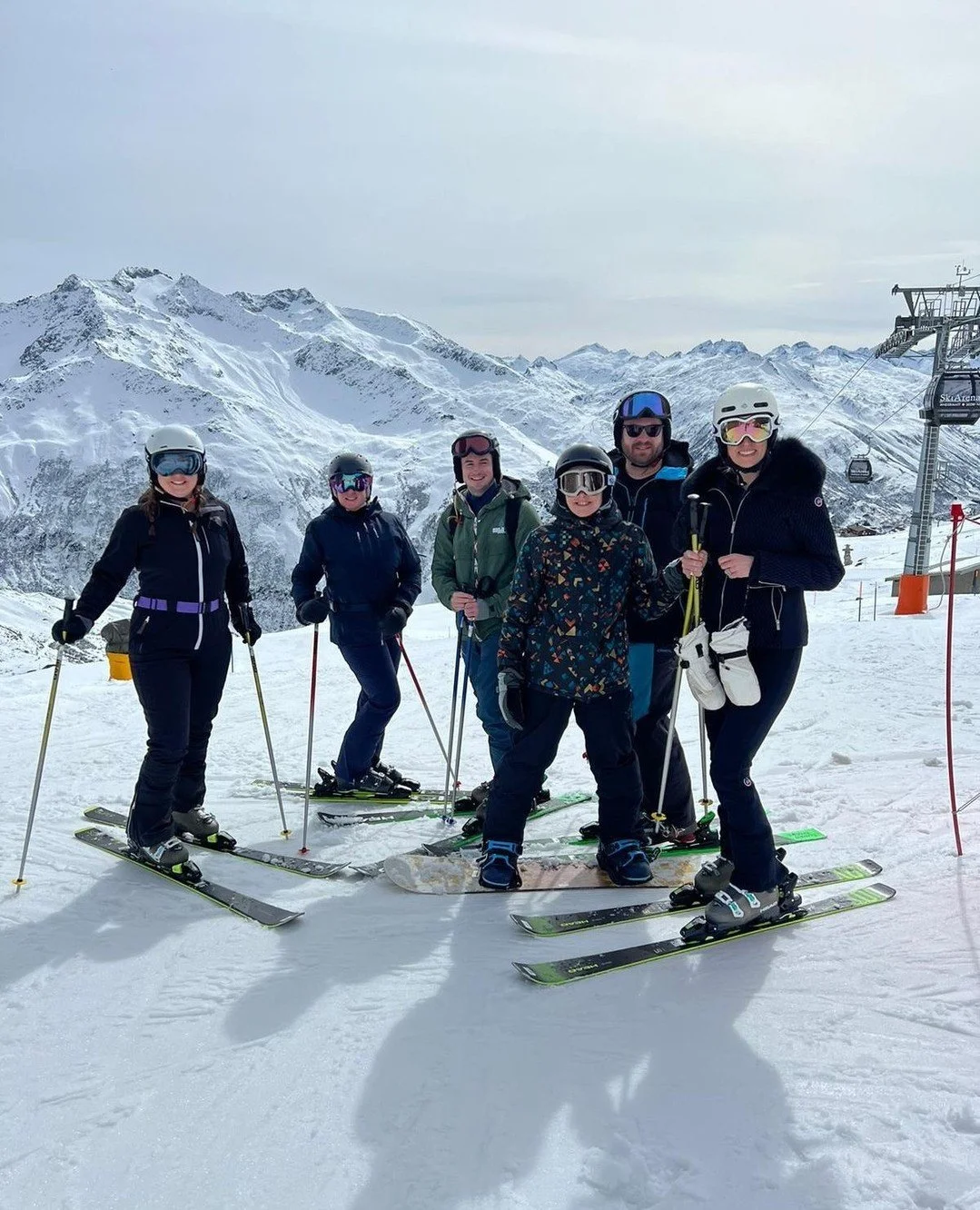 Wishing we were in the mountains this week - hope everyone is having fun on the slopes, have a fabulous time! ⛷️⁠
#travelinspo #fourcornersmarketing #travelgram #cntraveler #luxurytravel #passionpassport #luxuryworldtraveller #beautifulhotels #luxury