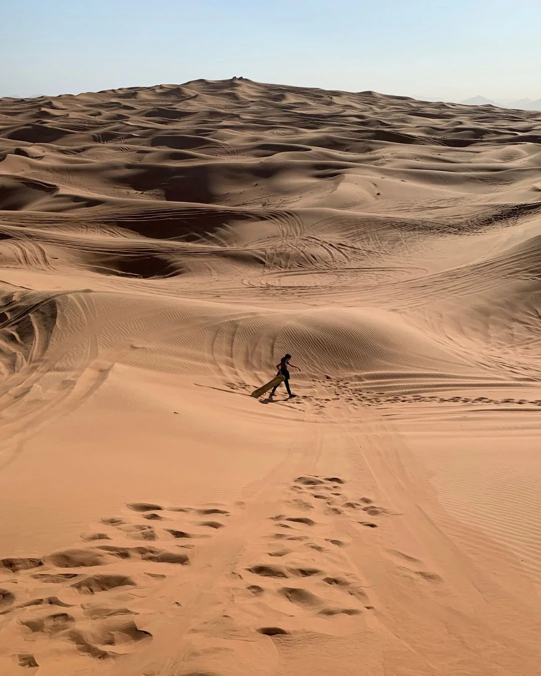 Just a short journey from Muscat, the dramatic desert landscapes of Oman become the setting for one of the country's most enjoyable adventures: sandboarding. Part sport, part thrill ride, part excuse to spend a day exploring the desert from The Chedi