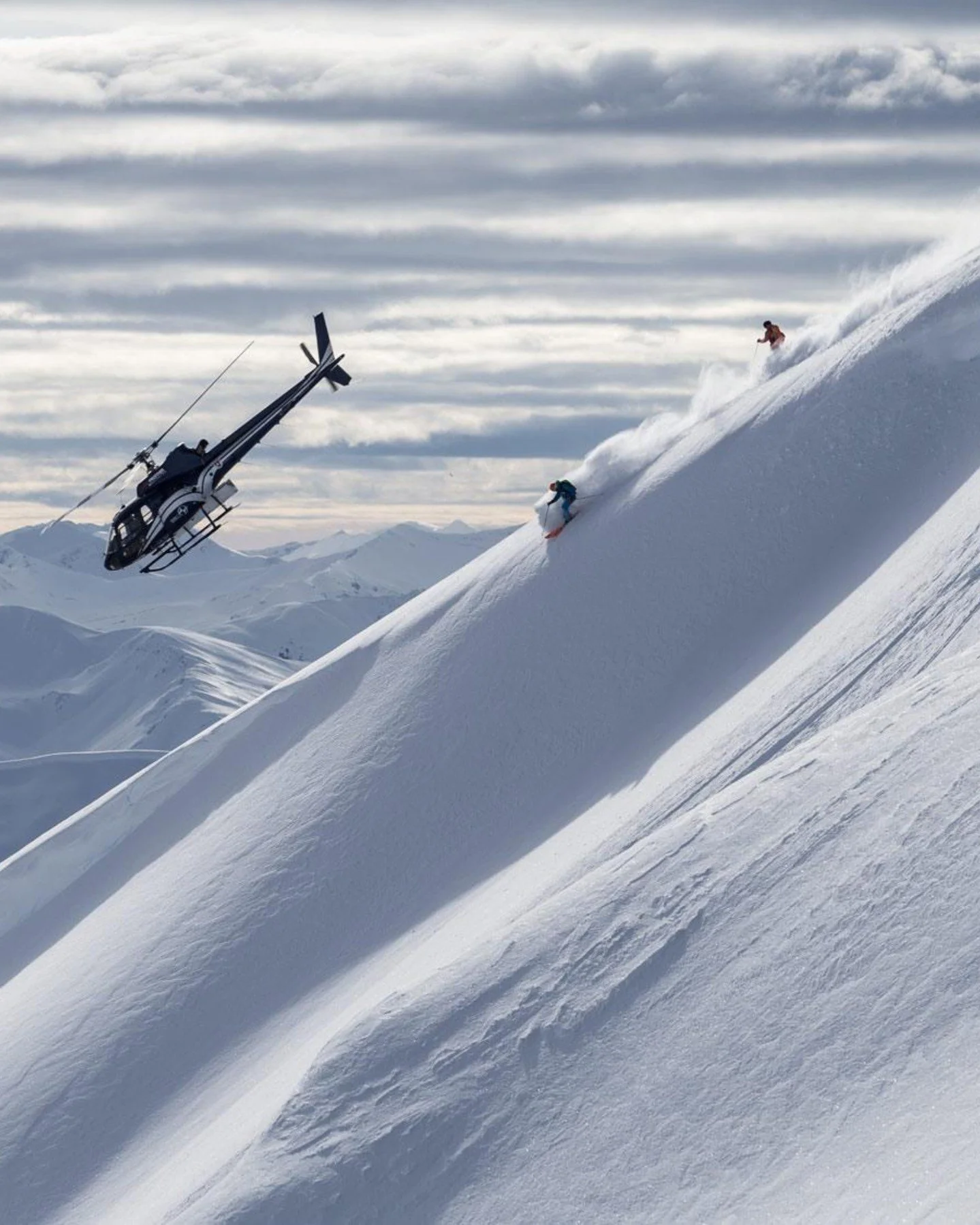 For guests staying at Severin*s &ndash; The Alpine Retreat, some of the most exhilarating experiences begin beyond the marked pistes.⁠
⁠
For those who like their alpine adventures with a little more adrenaline, heli-skiing offers access to untouched 