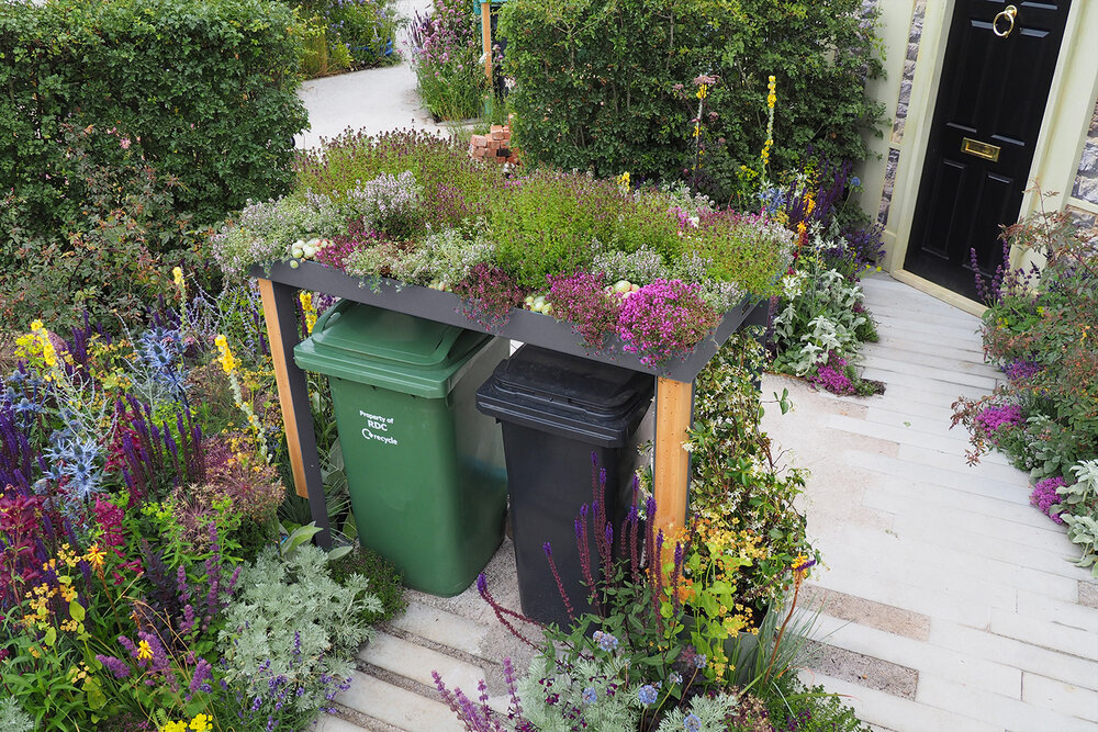 DIY Living Roof Bin Store: With Water-Saving System! 