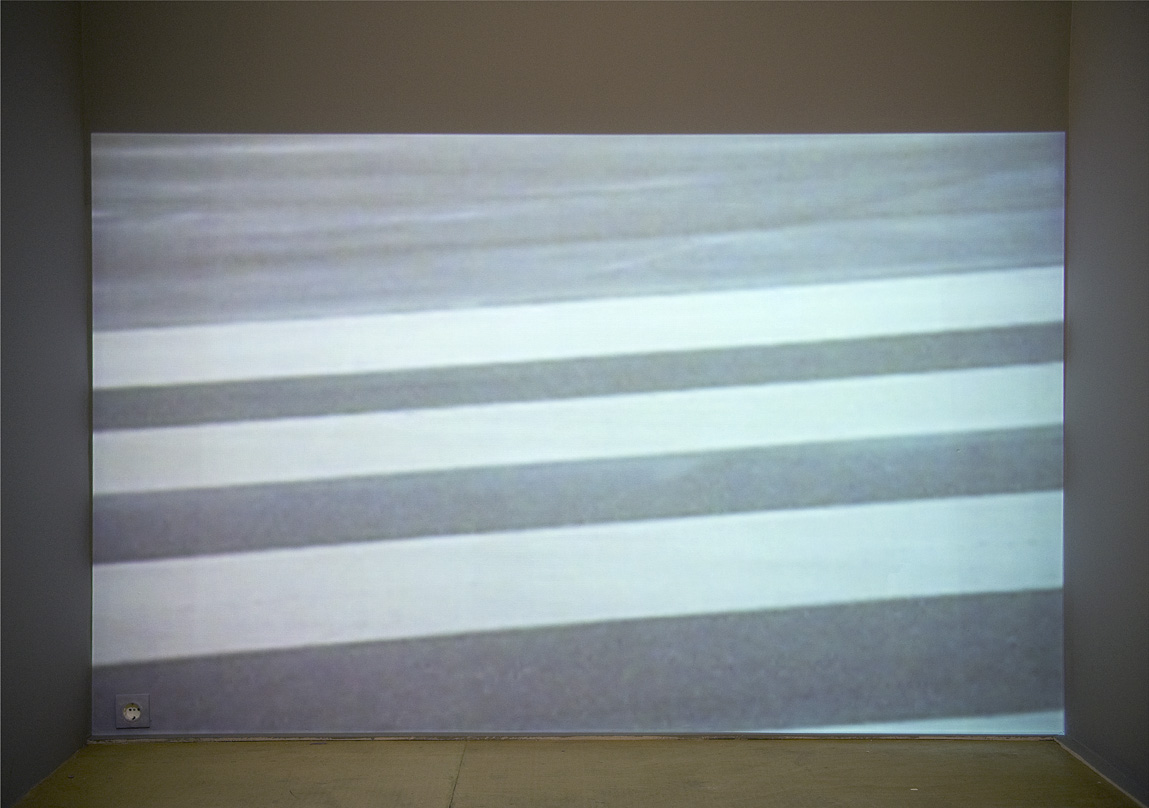 "Forever taking off", 2008 video projection 250x350cm