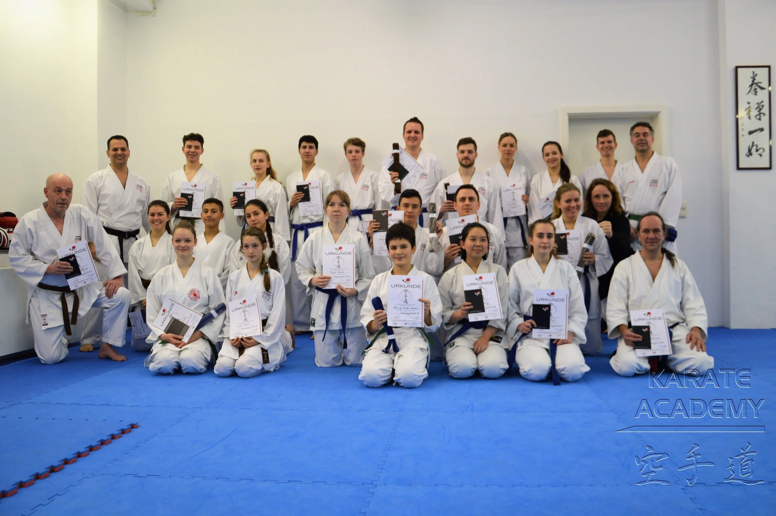 Gürtelprüfungen in der Karate Academy im Dezember 2017