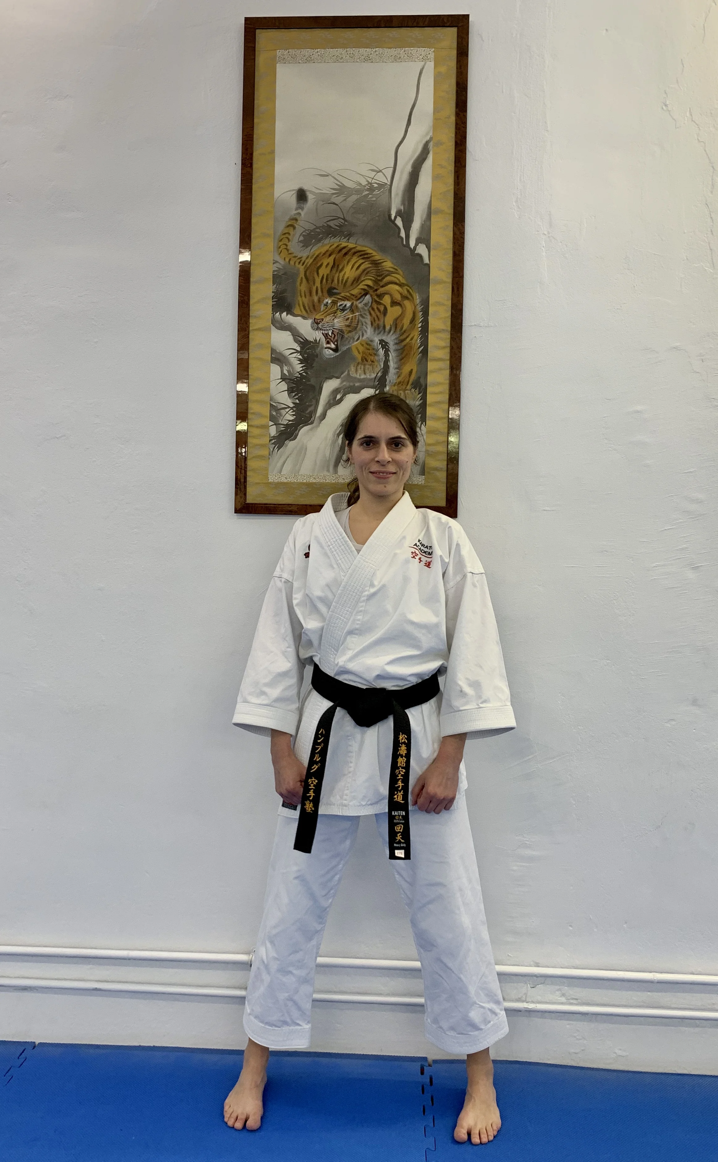 Neuer 1. DAN - Sensei Laura Bös