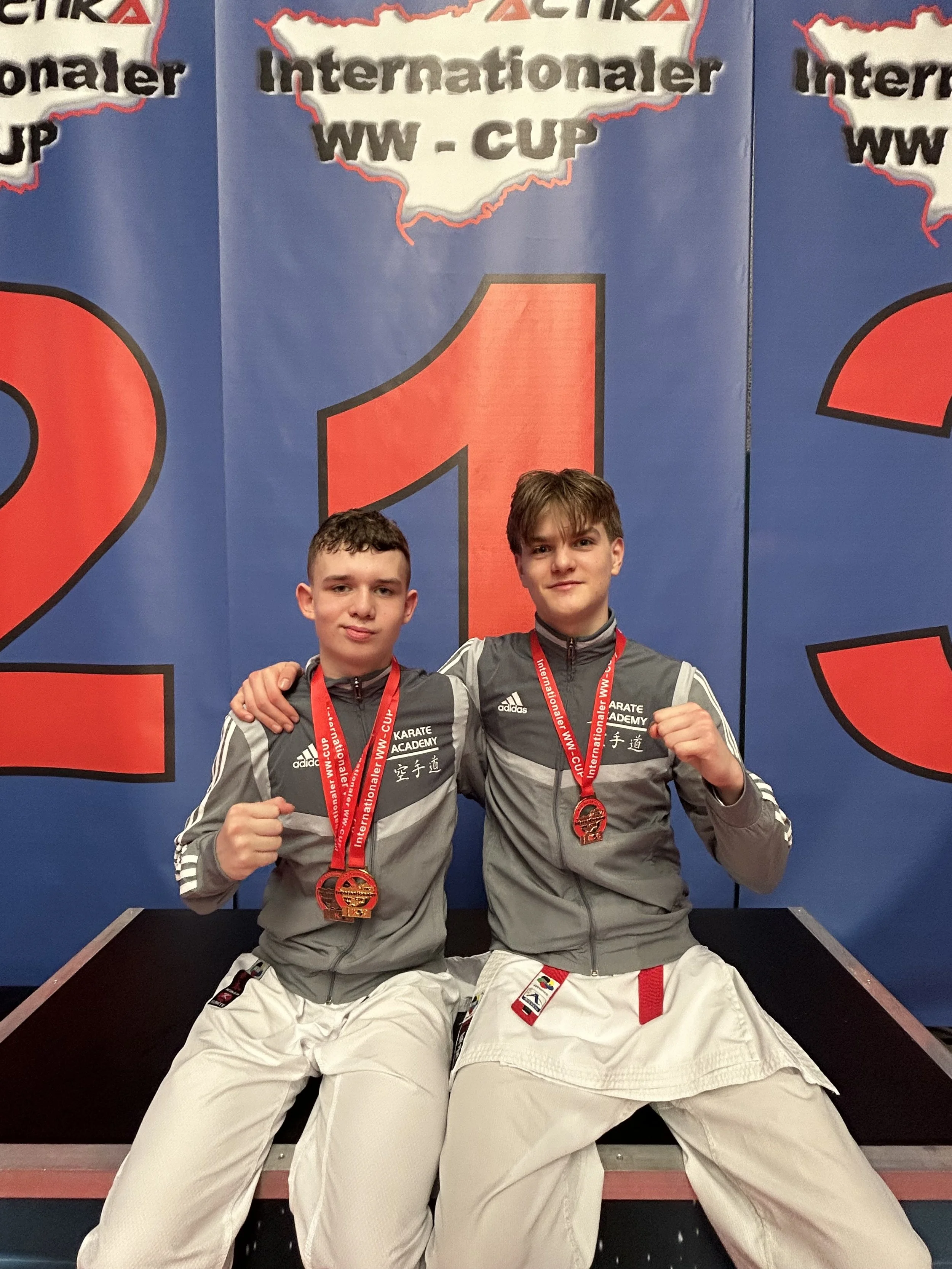 Erfolge für Jarno und Bijan beim internationalen Westerwald Cup in Puderbach