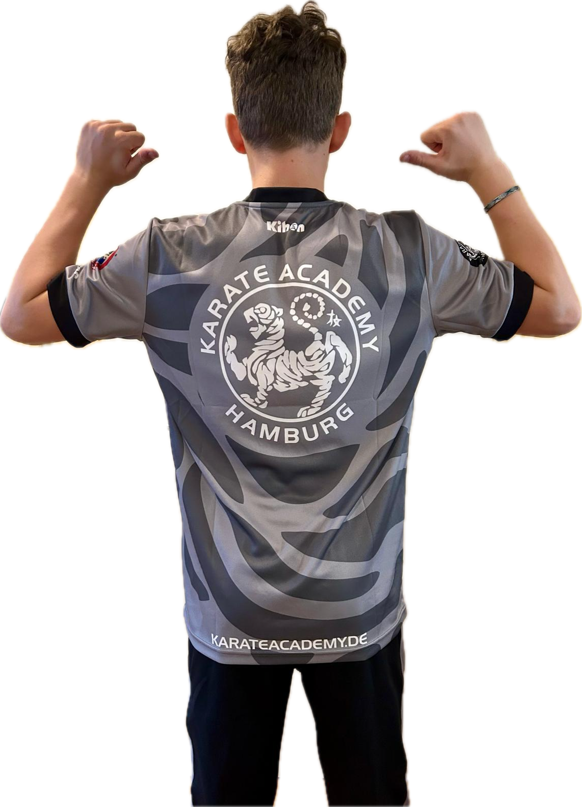 Die neuen Präsentationsanzüge und Shirts sind da