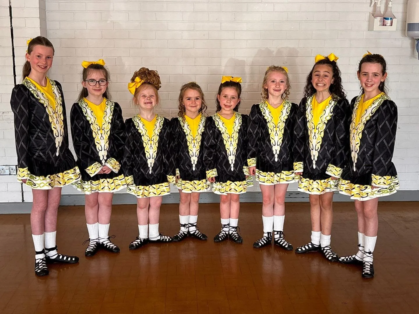 Bringing the class vision to life with sew 🧵 🪡 much style. 
osullivan_irishdance - strong colours coupled with traditional, stylish design. 💚 

👗 Team dresses and waistcoats 
BESPOKE  DESIGN ✅ 
NO RESTRICTIONS ✅ 
WASHABLE ✅ 
AFFORDABLE ✅ 
Contact
