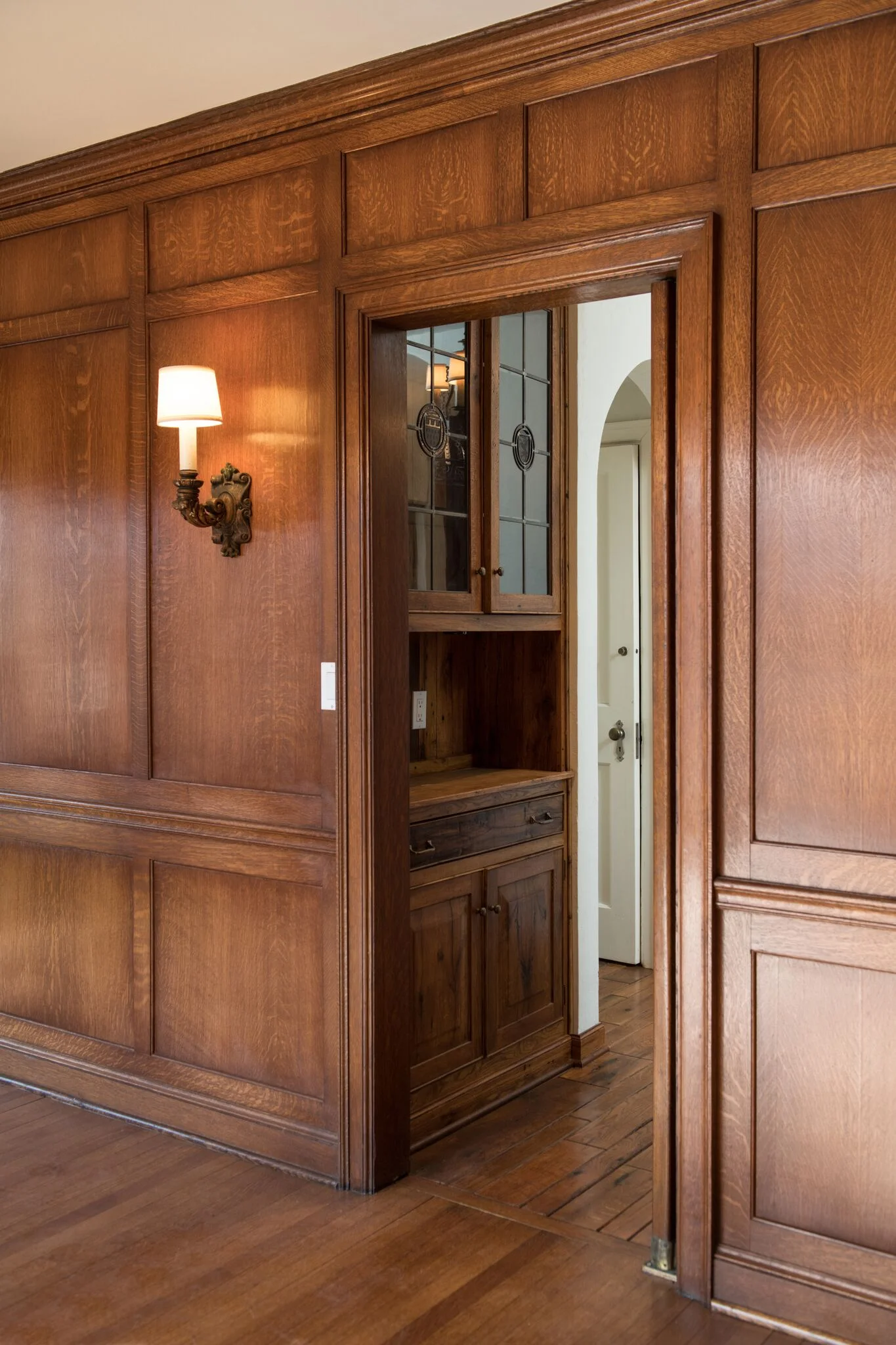A Stunning English Tudor totally updated with amazing attention to detail. Click here for more details on this completely renovated home.