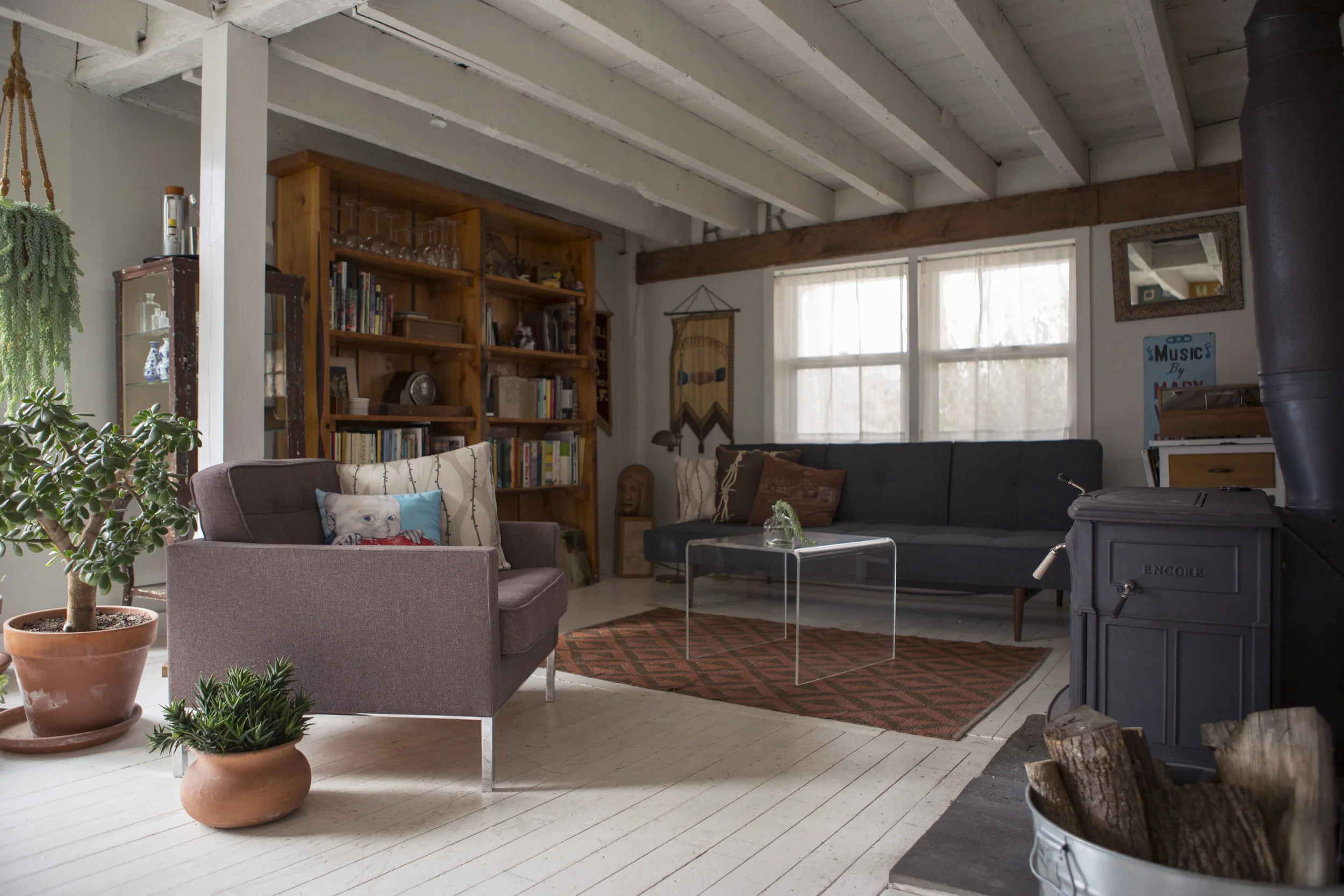 livingroom_nov17_.jpg