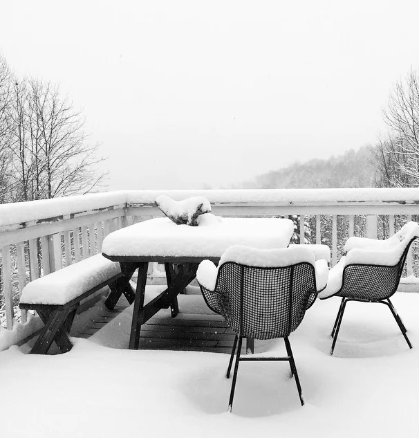 deck_winter.jpg
