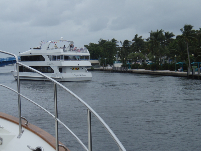 A tour boat takes the lead in the ICW as we approach Ft. Lauderdale.