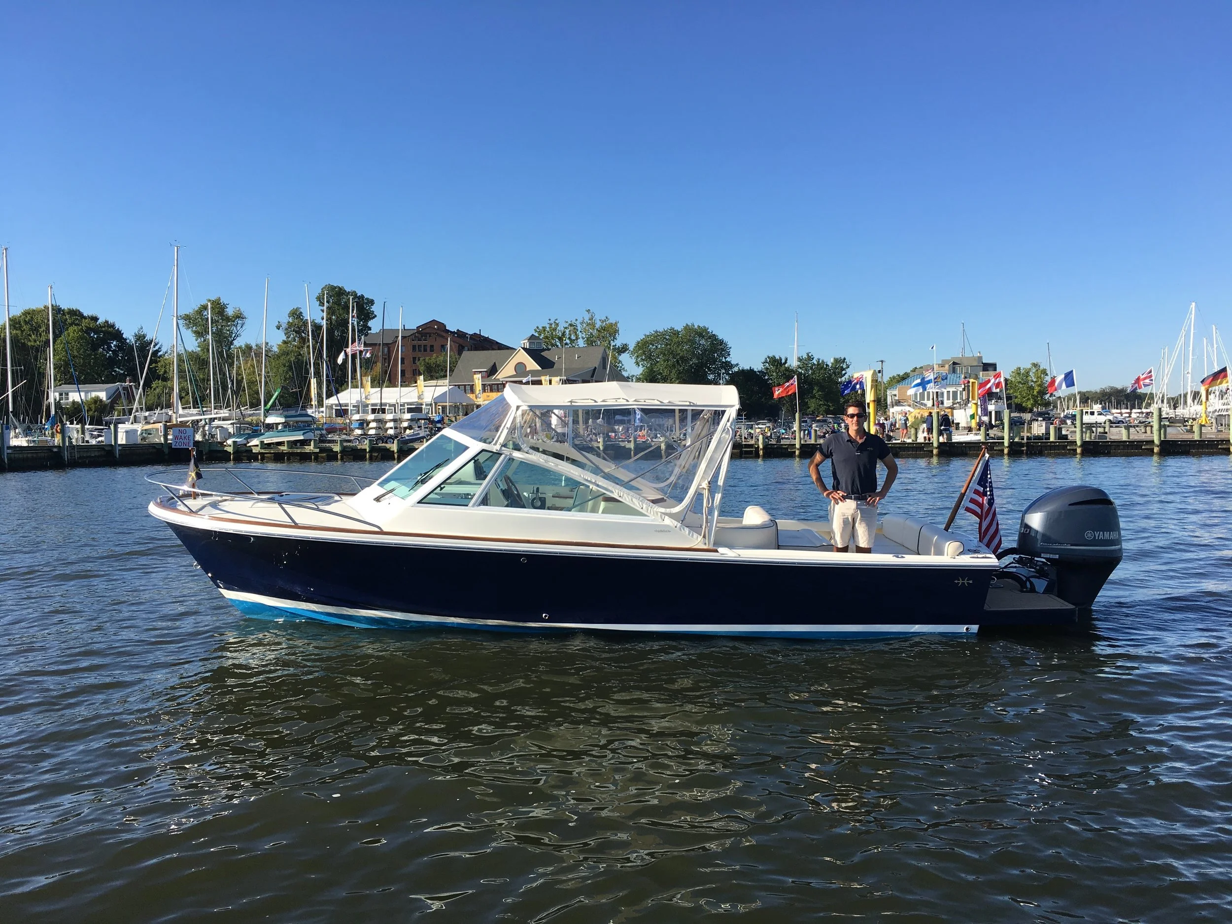 The Hunt Harrier with a Yamaha outboard. The look is different.