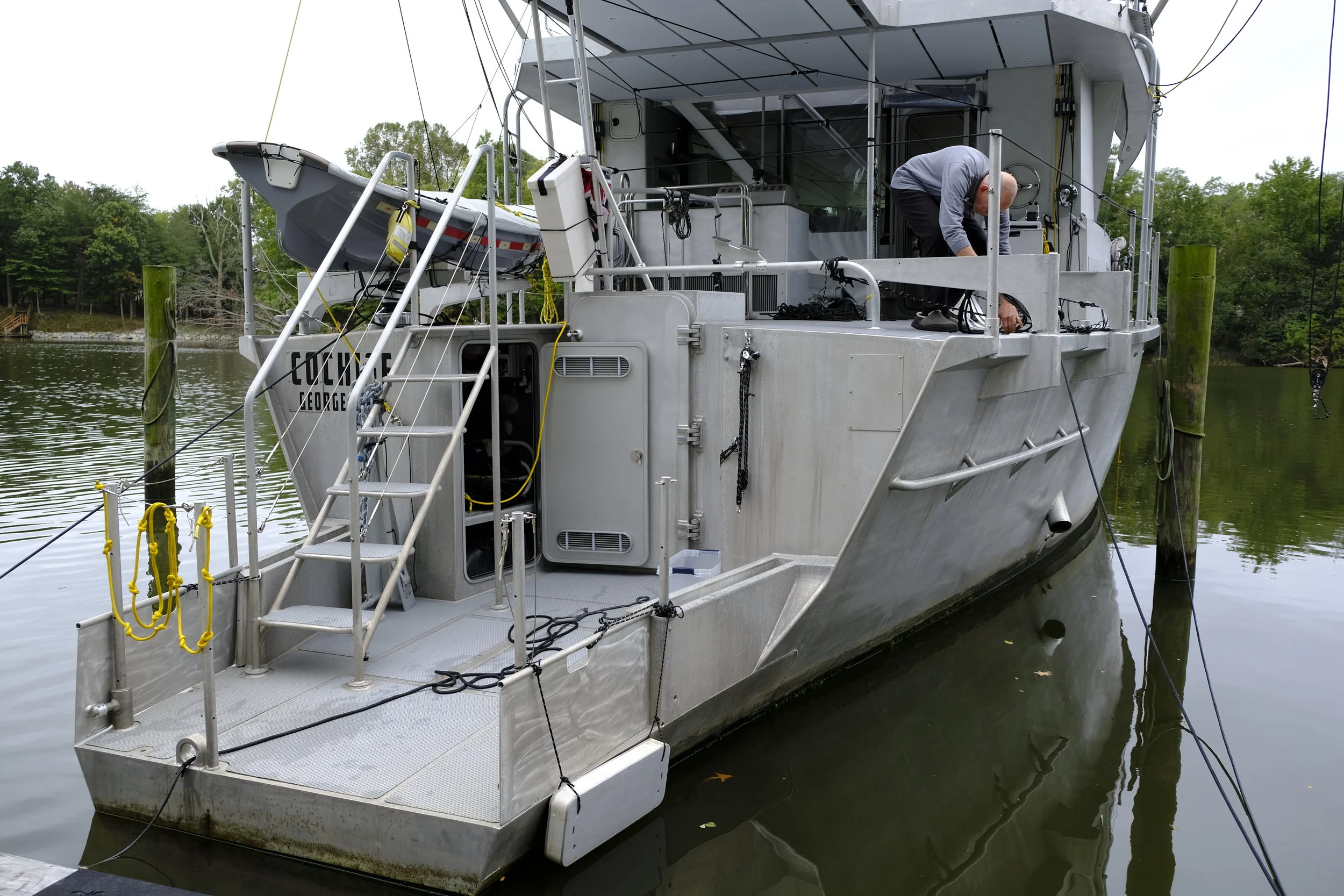 The multi-purpose stern offer great utility, with several boarding options, watertight doors into storage lockers and engine room/workshop access, and handling large fish caught offshore. The narrow stern allows following seas to pass by without forcing the bow down into waves, keeping the boat on track.