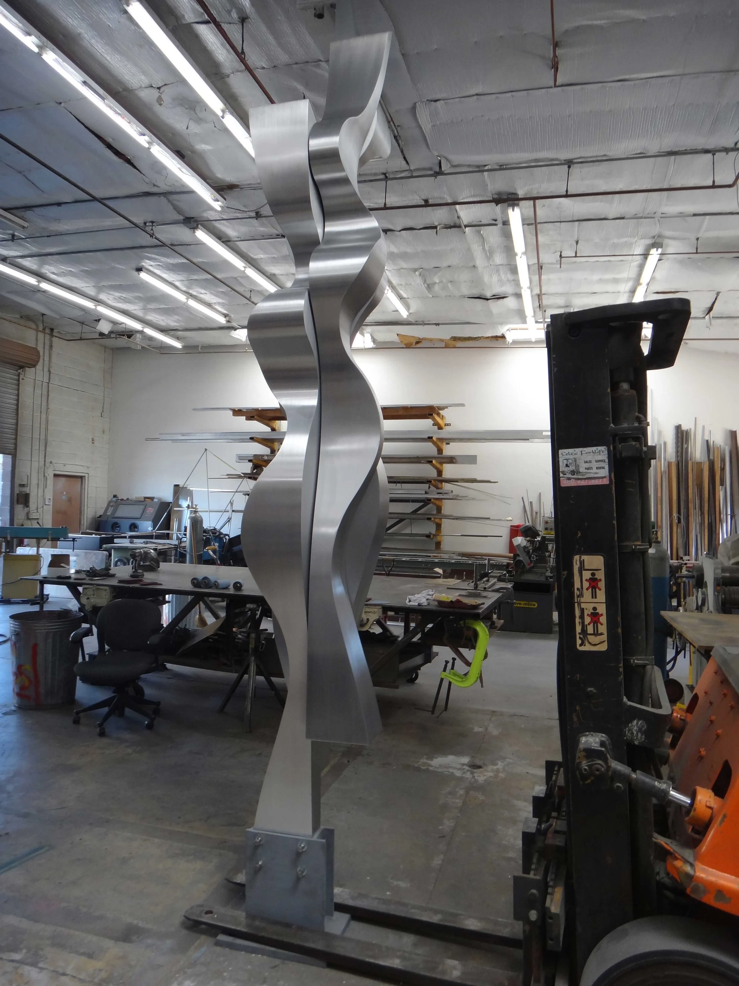 Undulating-Column-in-Shop-1.jpg