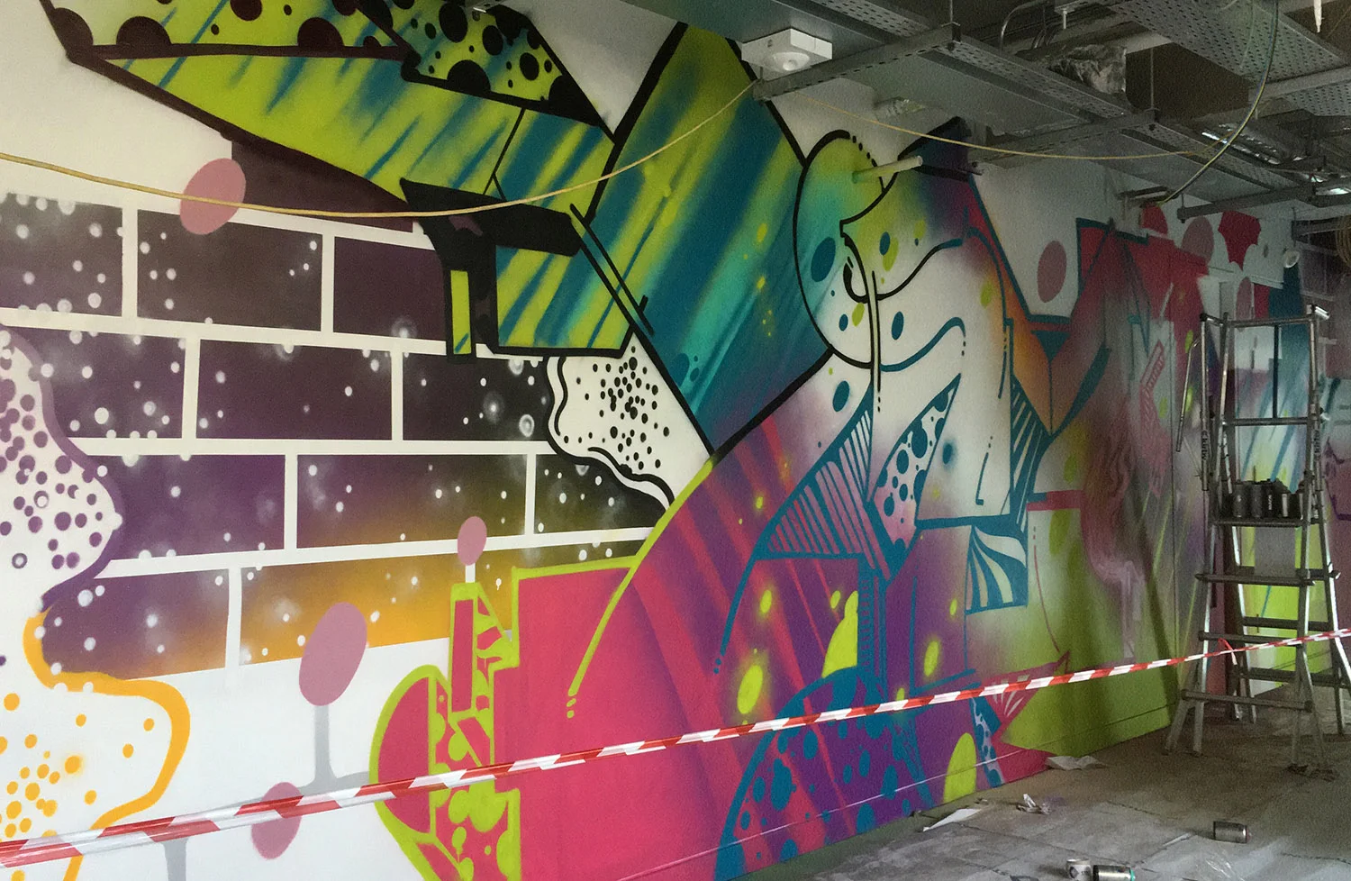 MetLife Walls