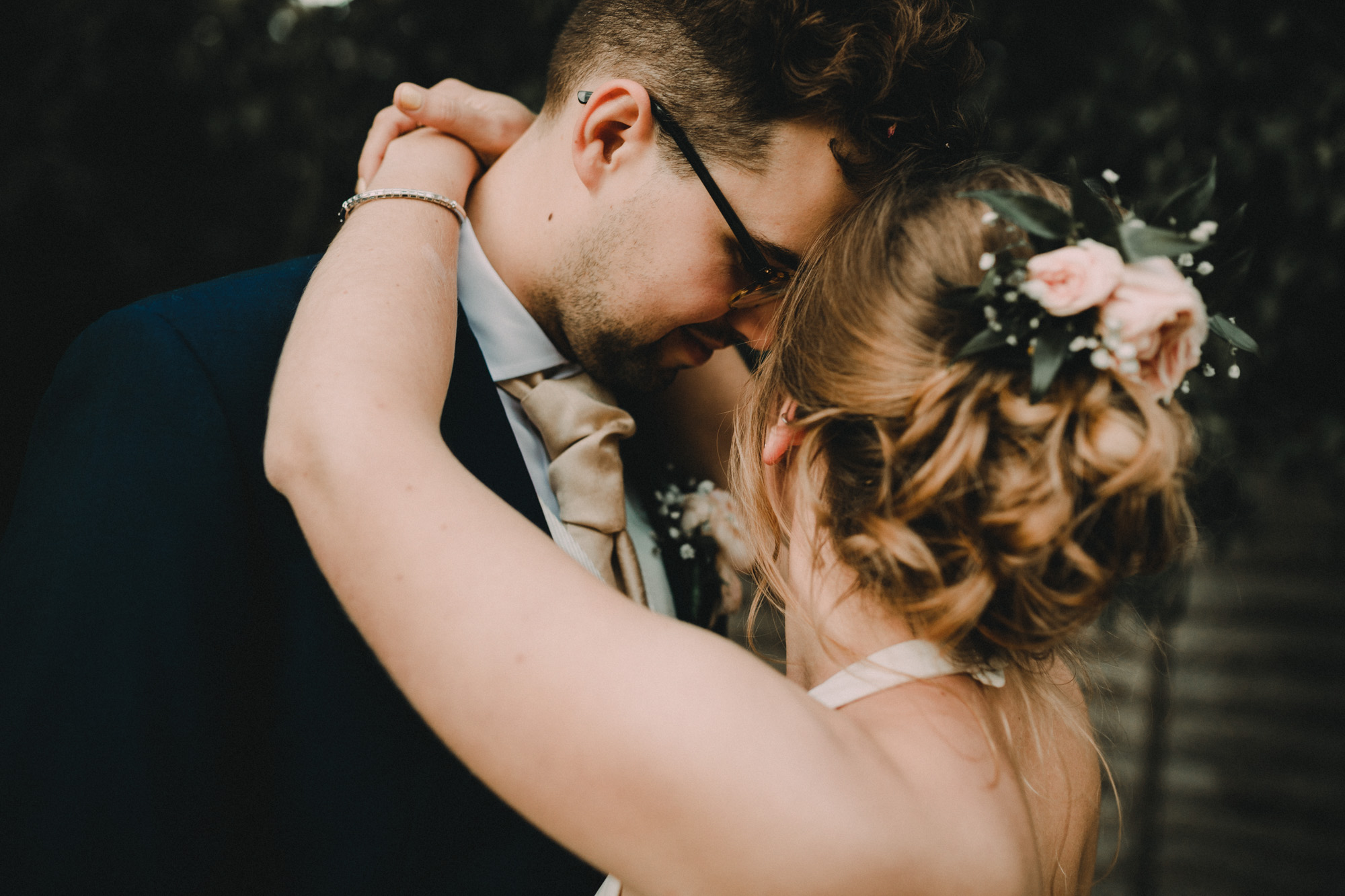 Cardiff Wedding Photographer-134.jpg