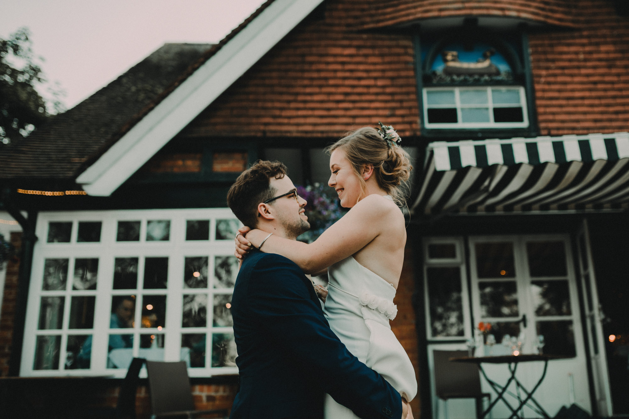 Cardiff Wedding Photographer-138.jpg