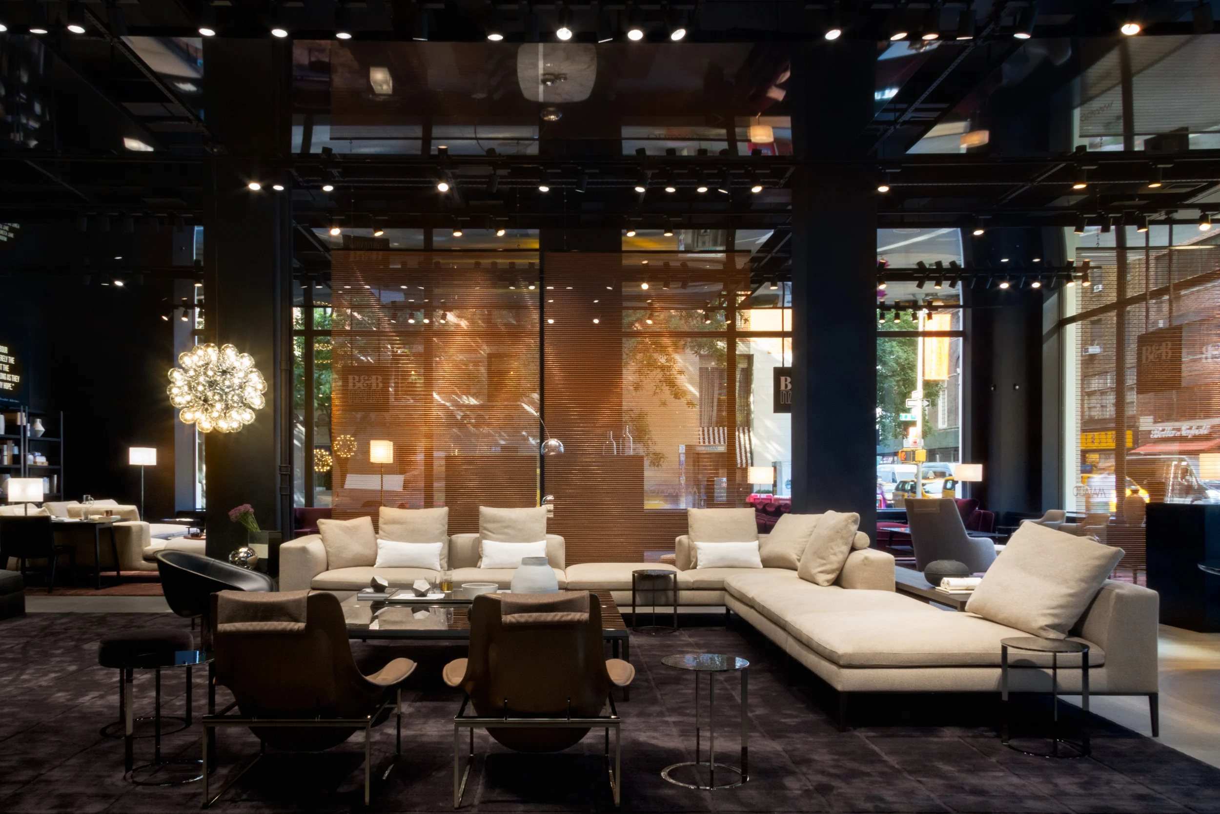 B&B Italia - 135 Madison Ave