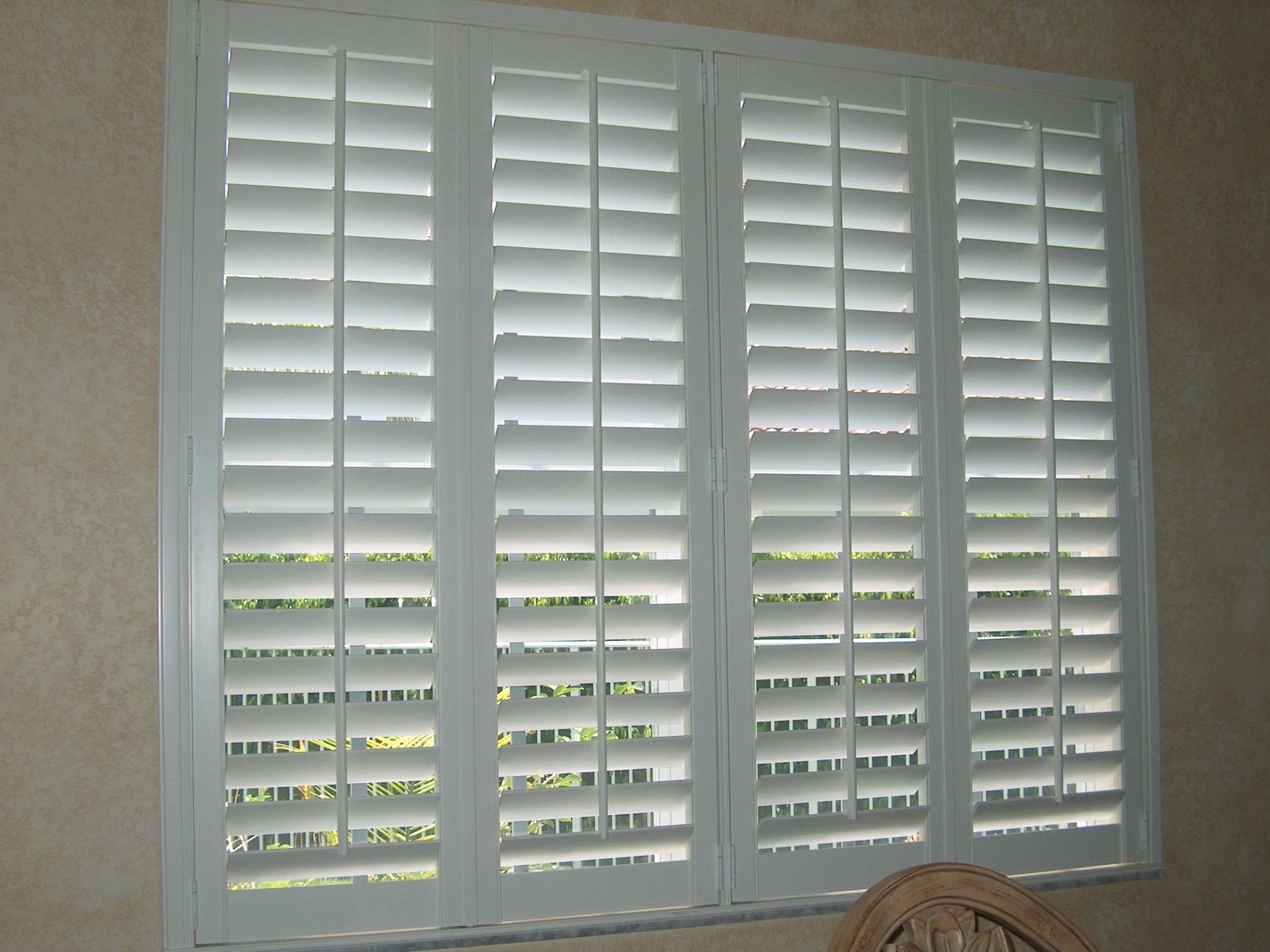 Poly Shutters with Standard Front-Tilt Bar