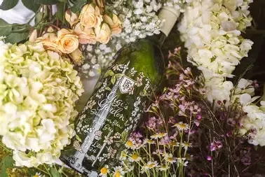 Gigi's Garden Wine Tasting