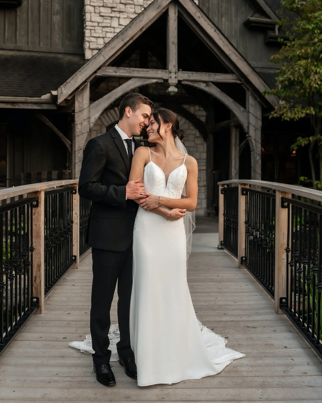 Golden ✨
.
.
.
.
.
.
.⁠
.⁠
#ontarioweddings #2025wedding #2026wedding #ontariophotographer #stthomasphotographer #lifestylephotography #londonontariophotographer #lovelikethis #wedingphotographer #ldnont #lovelikethis #stthomasproud⁠ #ldnont #londono