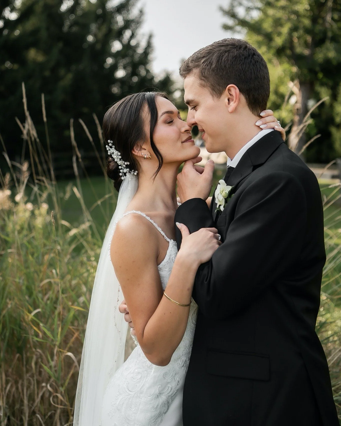 🌾
.
.
.
.
.
.
.⁠
.⁠
#ontarioweddings #2025wedding #2026wedding #ontariophotographer #stthomasphotographer #lifestylephotography #londonontariophotographer #lovelikethis #wedingphotographer #ldnont #lovelikethis #stthomasproud⁠ #ldnont #londonontario