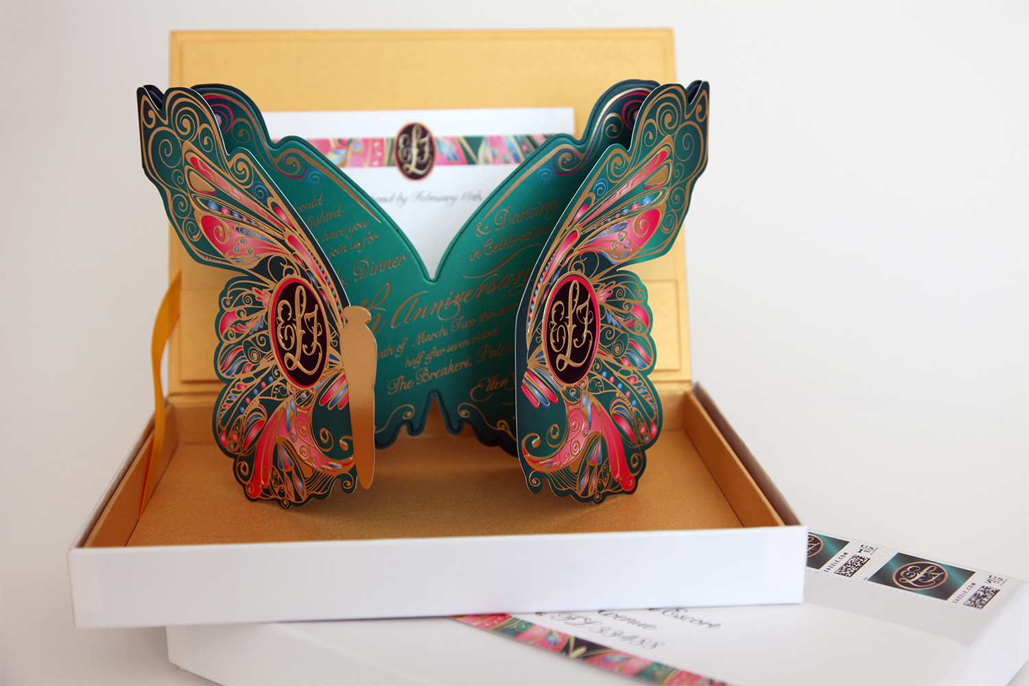 Decorative Butterfly Die Cut Gatefold_01.jpg